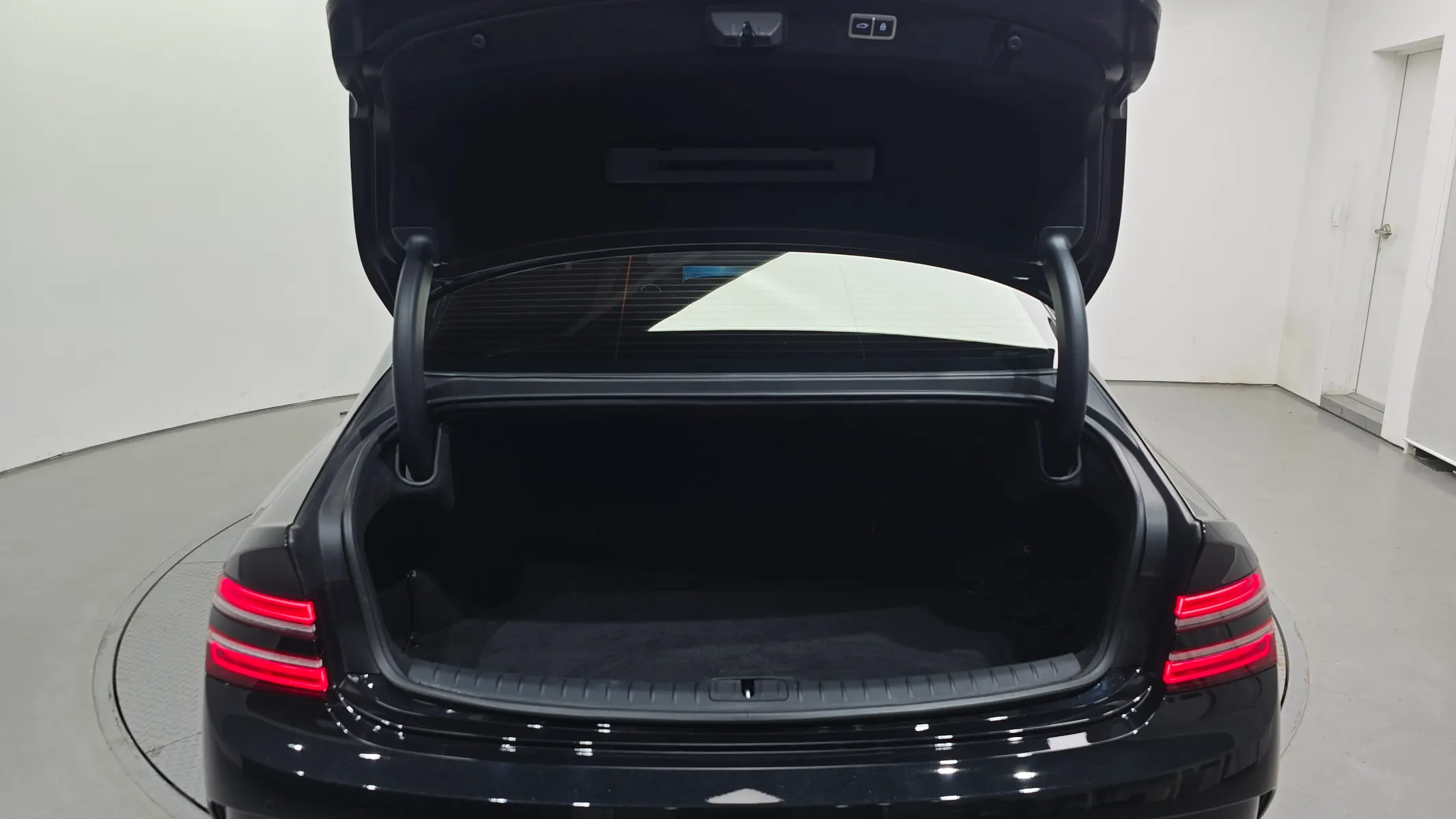 Genesis G80 (RG3) e-AWD 2022 34/35