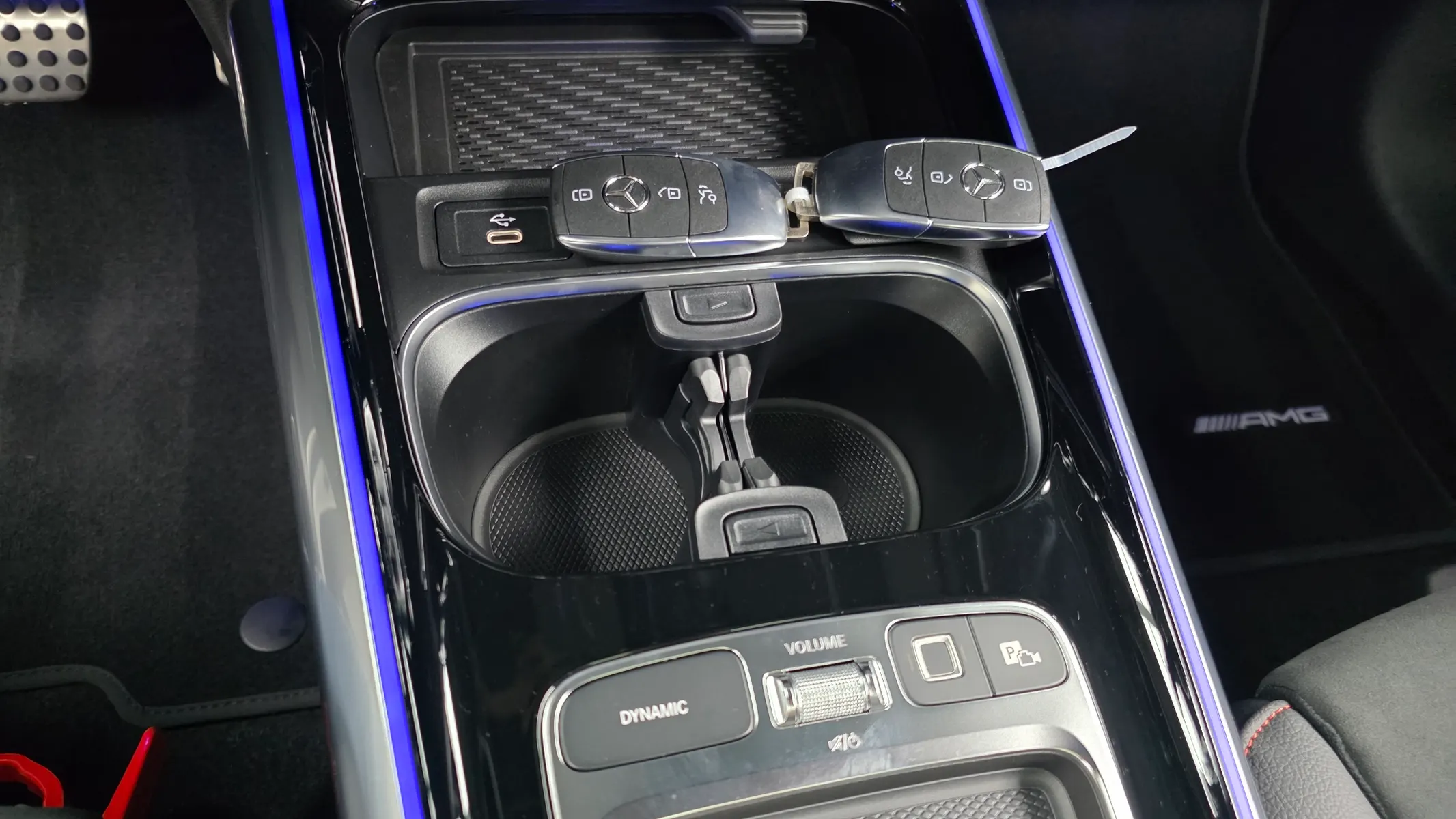Mercedes-Benz EQA H243 EQA250 AMG 2025 30/31