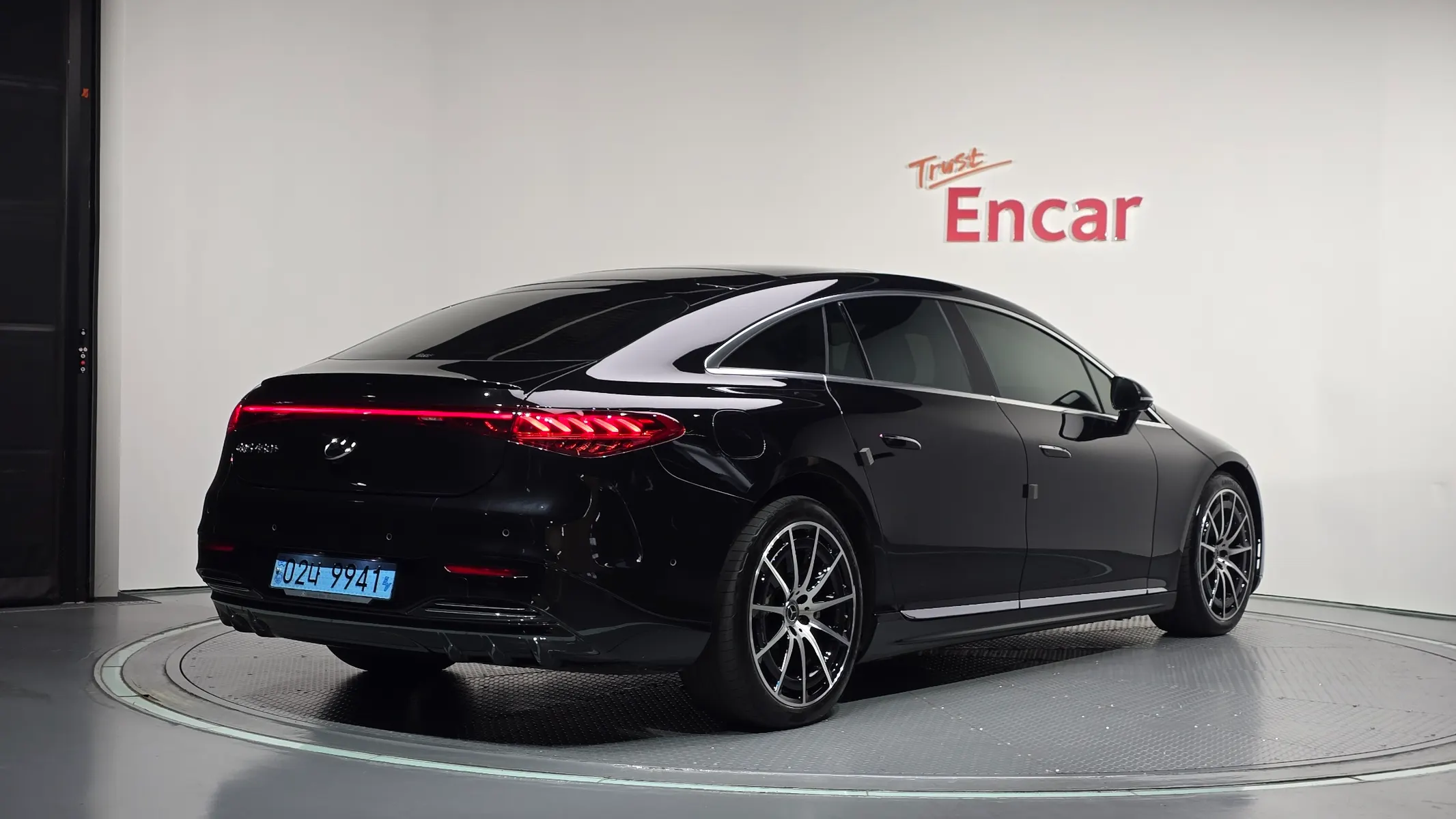 Mercedes-Benz EQS V297 EQS450+ AMG 2022 2/35