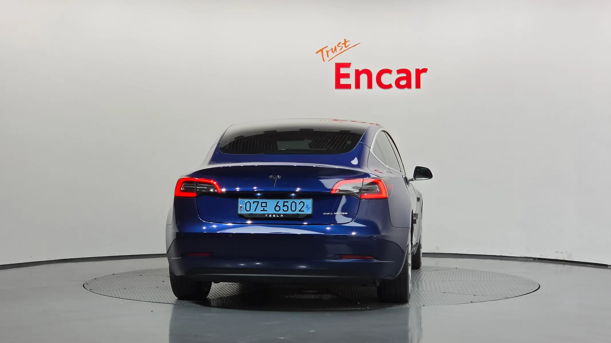 Tesla 3 AWD 2020 3/5