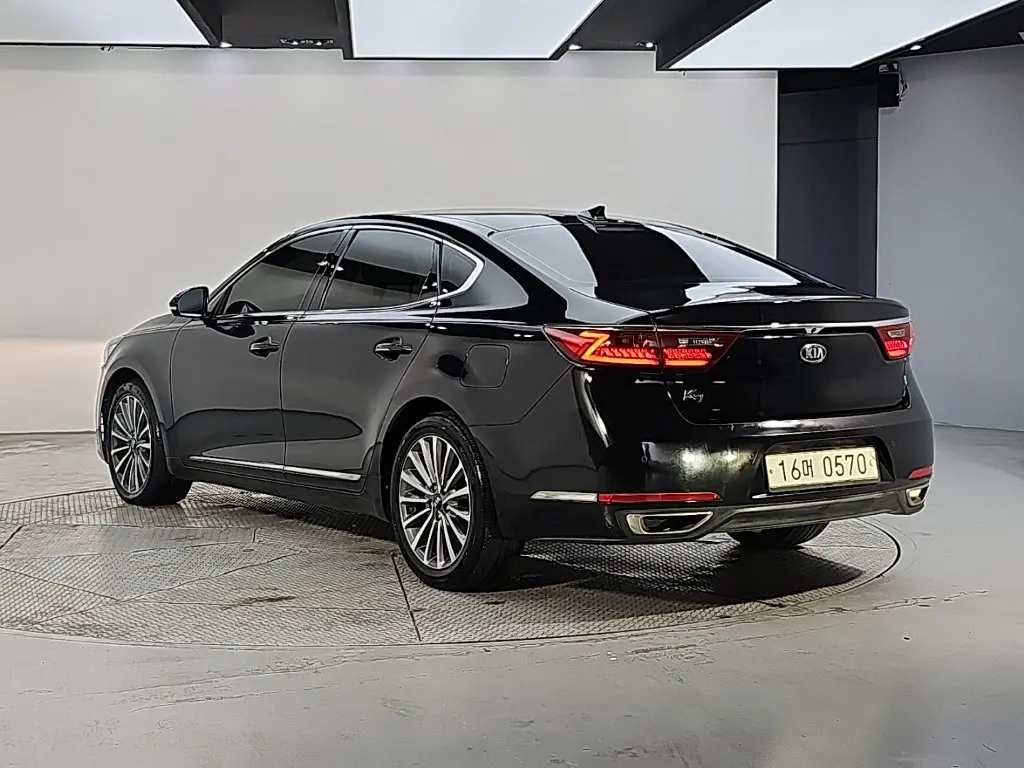 Kia K7 2.2 2016 2/5