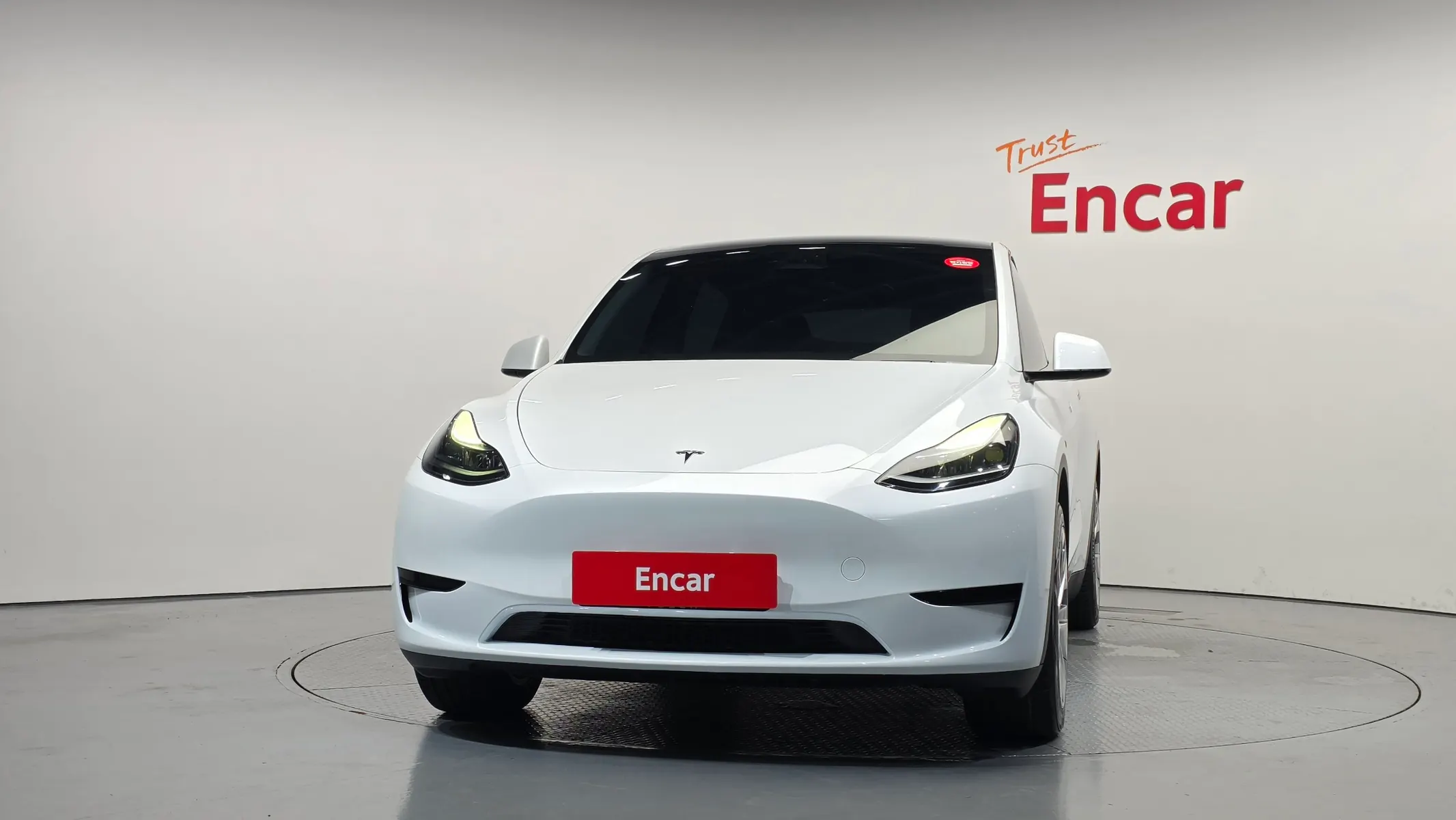 Tesla Y RWD 2024 3/36