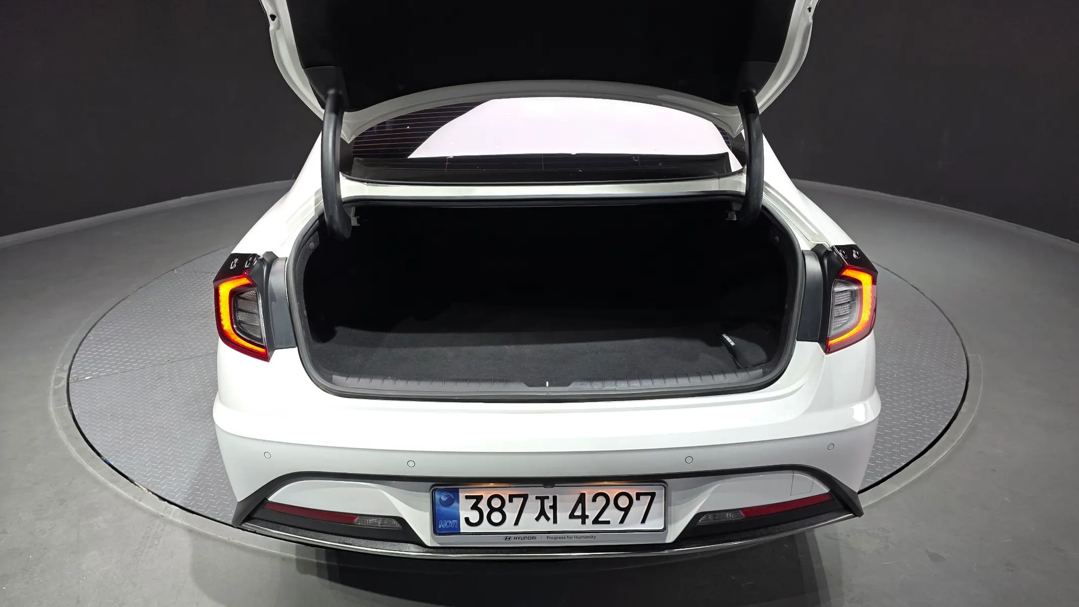 Hyundai (DN8) 2.0 LPG() 2020 29/30
