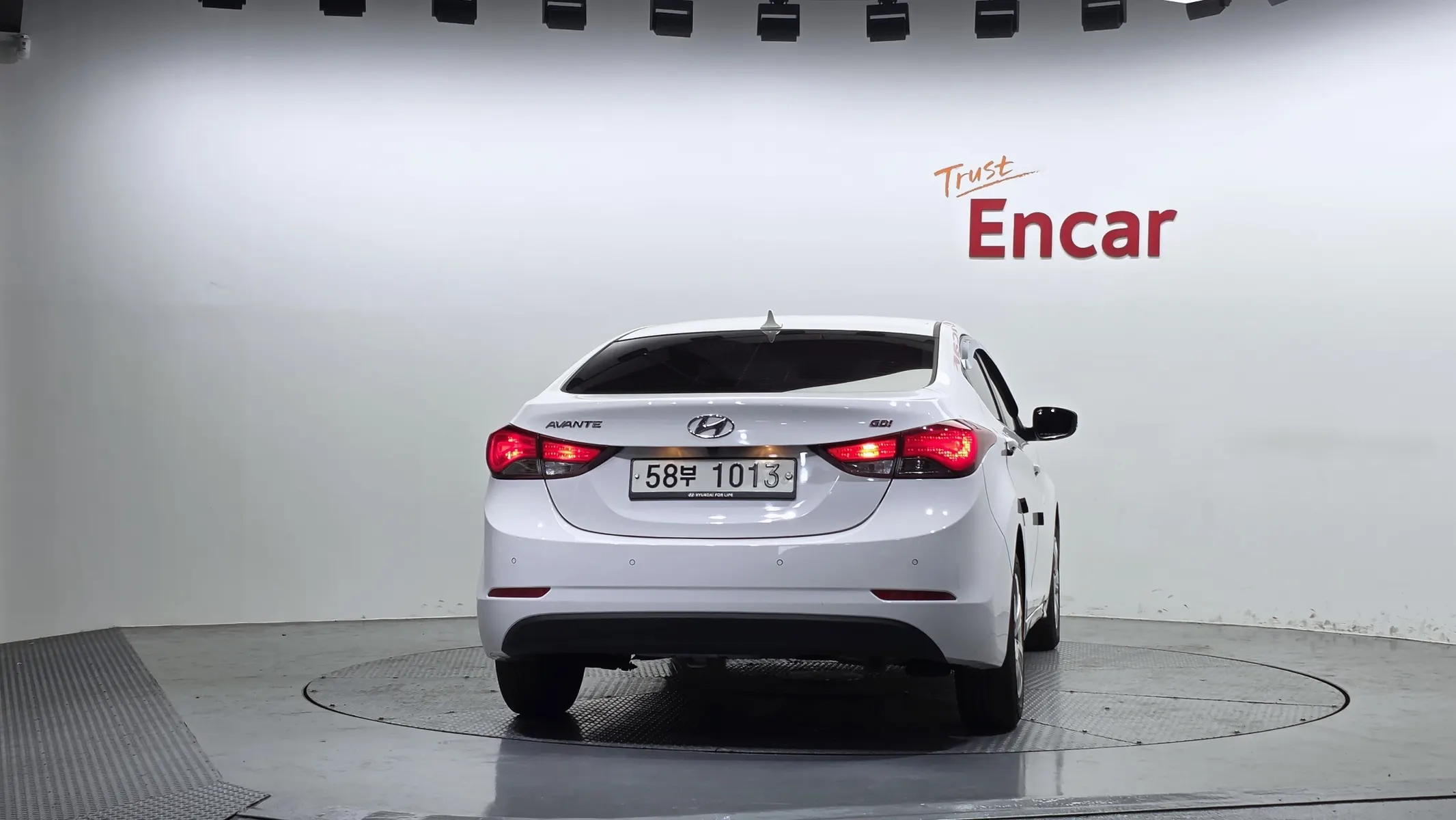 Hyundai 아반떼 1.6 GDi 2015 3/5