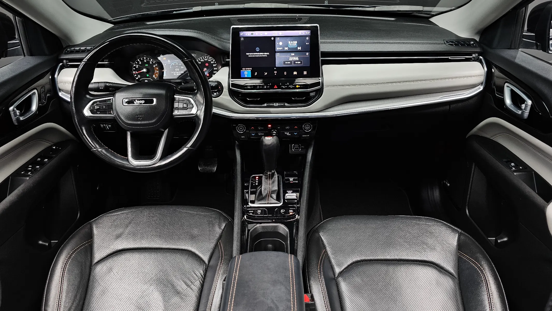 Jeep 2 2.4 AWD 2022 4/5