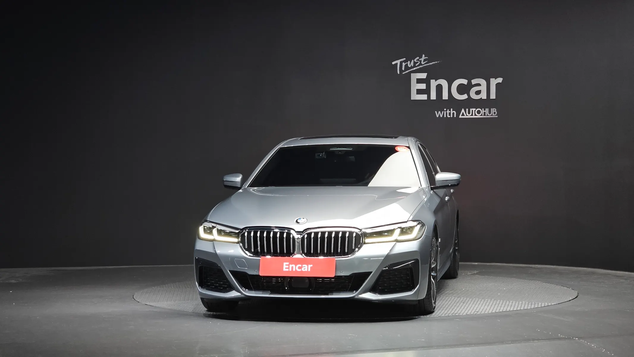 BMW 5 Series (G30) 520i M 2023 3/34