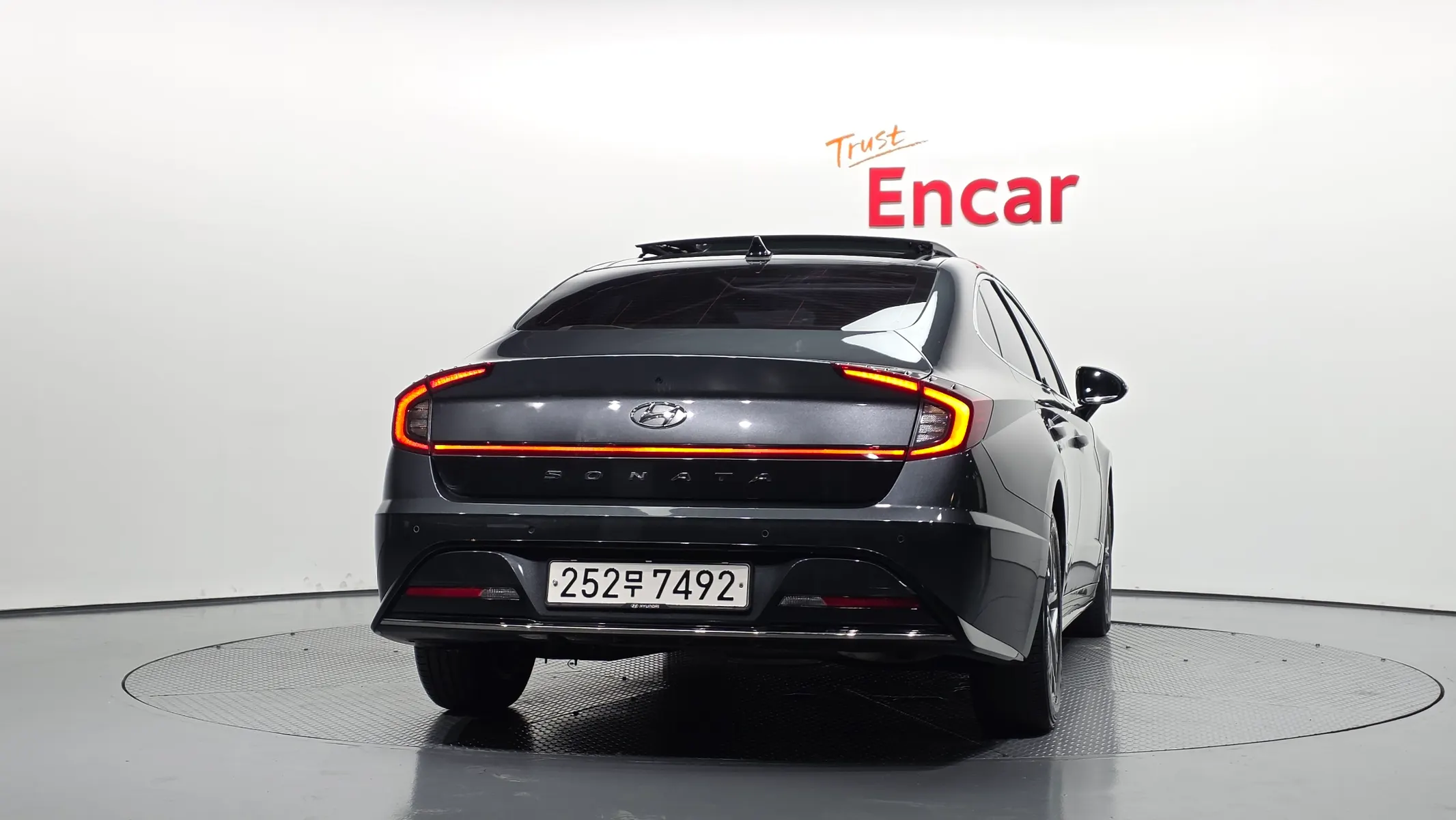 Hyundai (DN8) 2.0 LPG() 2022 3/5