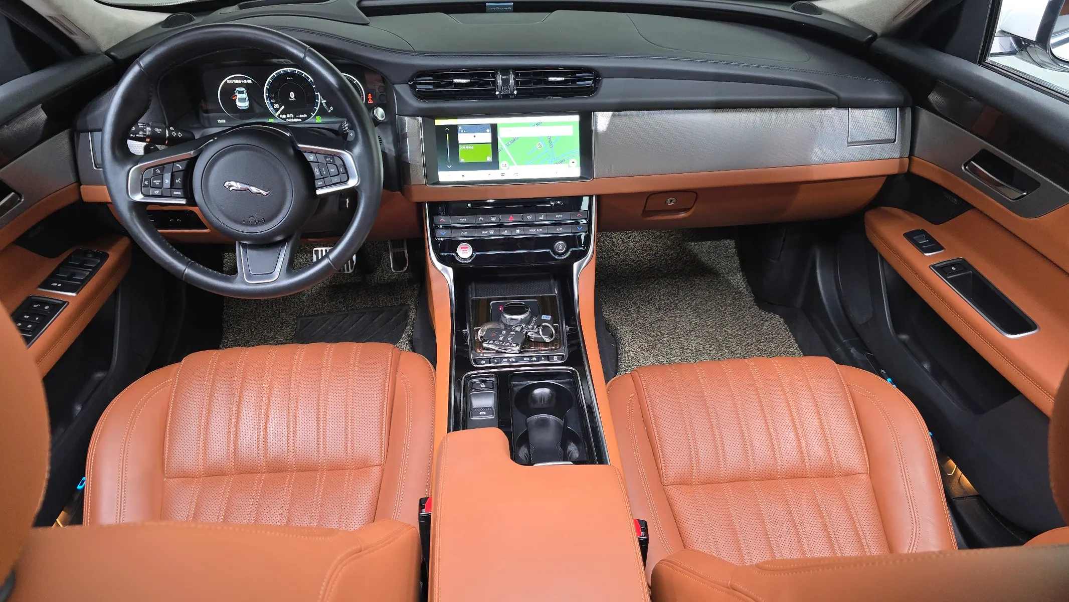 Jaguar XF (X260) 20d 2020 4/5