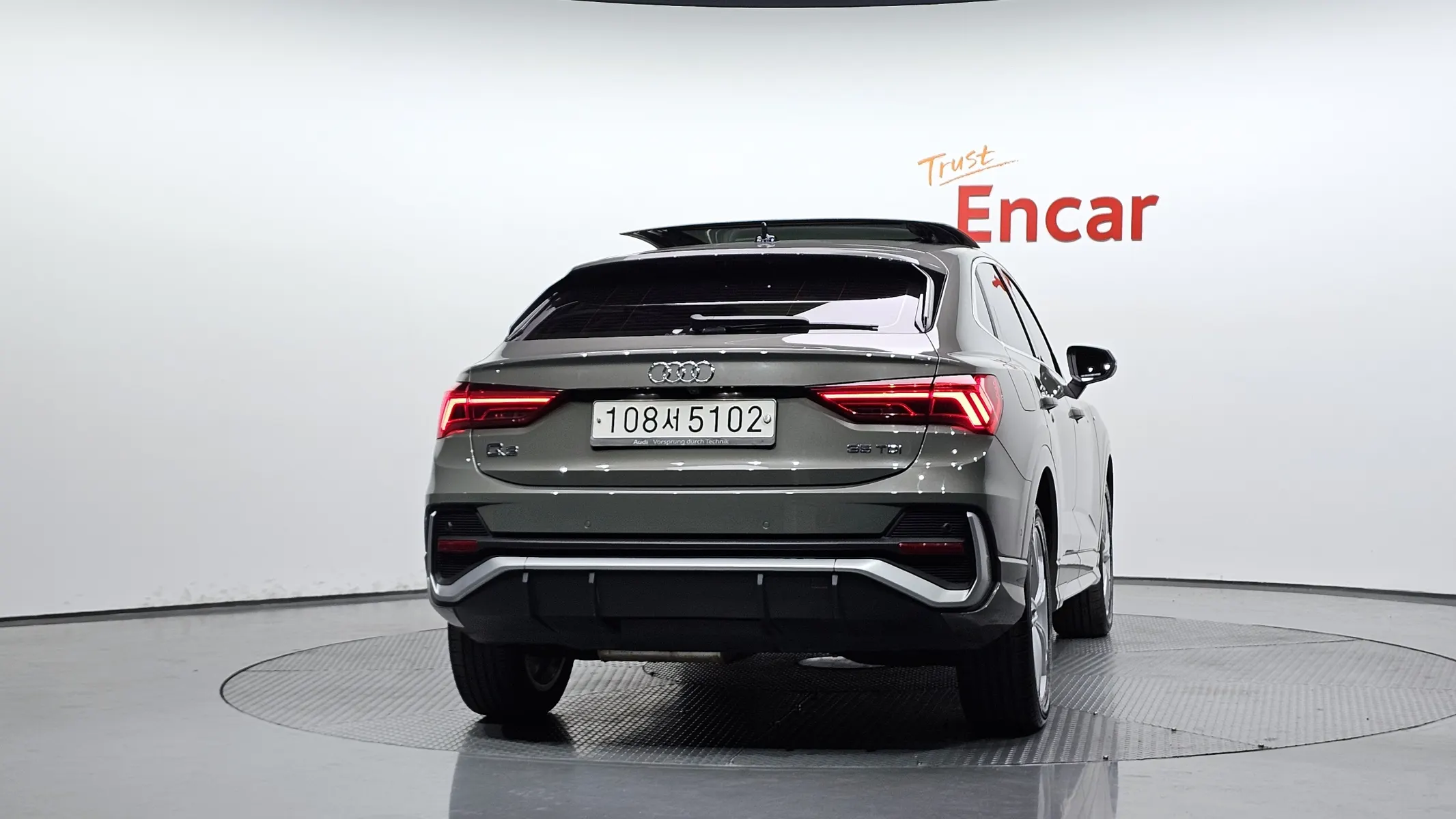 Audi Q3 (F3) 35 TDI 2020 3/33