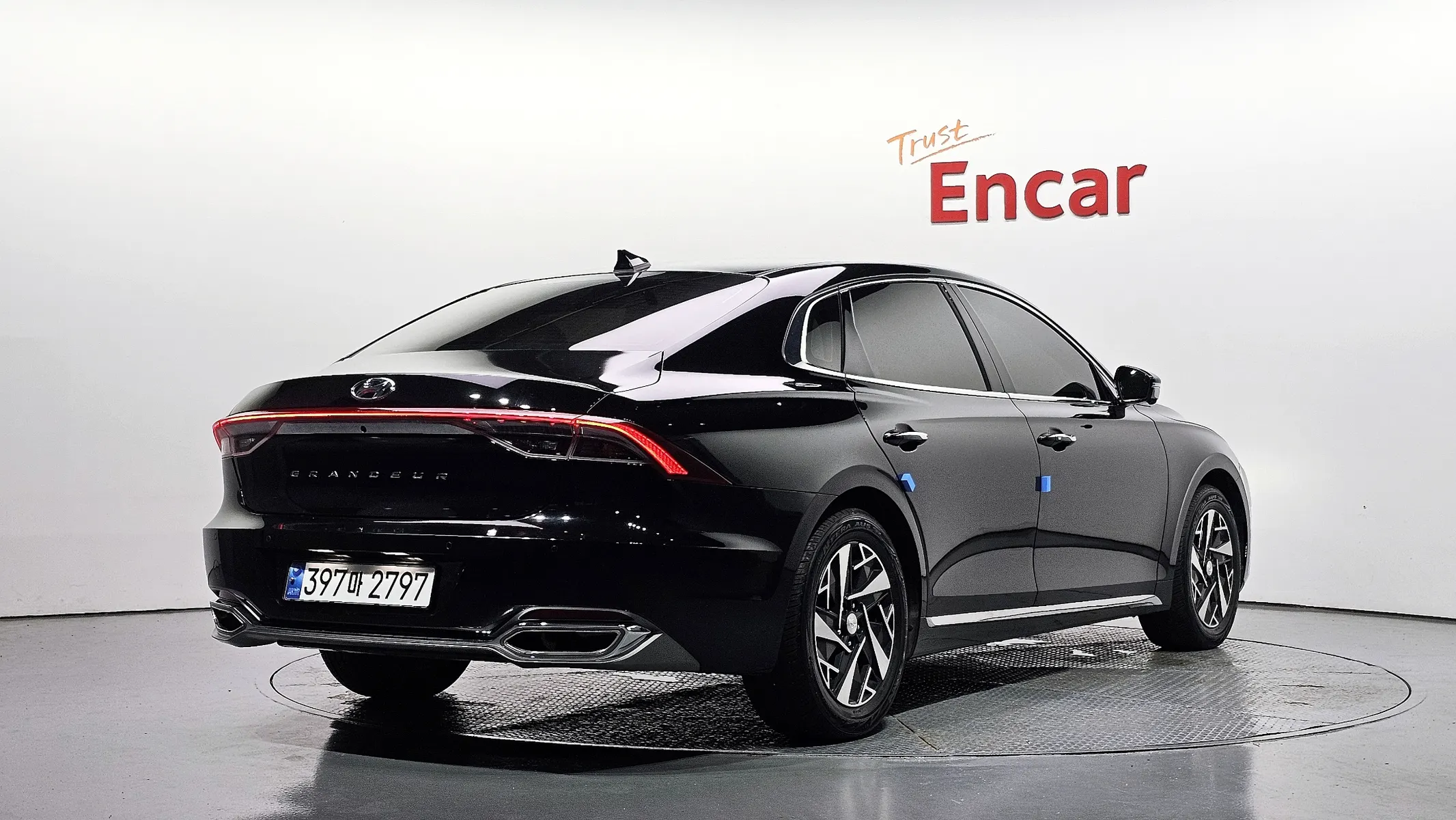Hyundai IG 2022 2/33