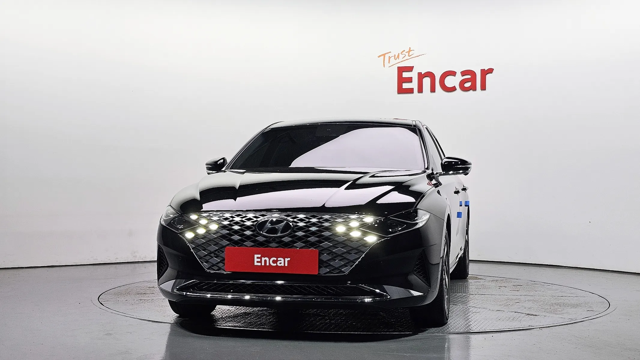 Hyundai IG 2022 3/33
