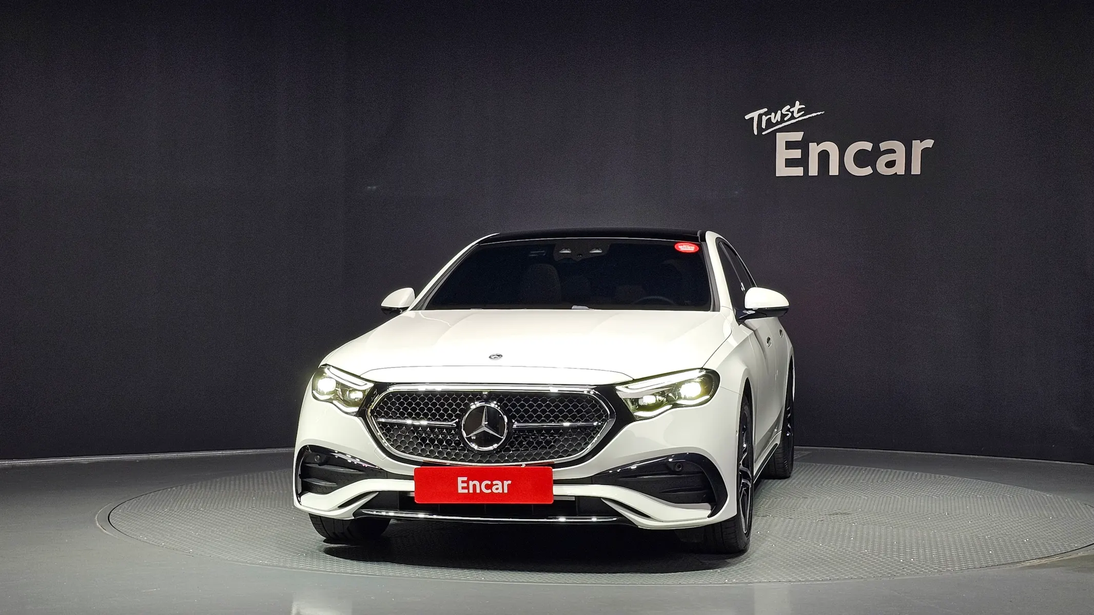 Mercedes-Benz E-Class W214 E300 4MATIC AMG Line 2025 3/34