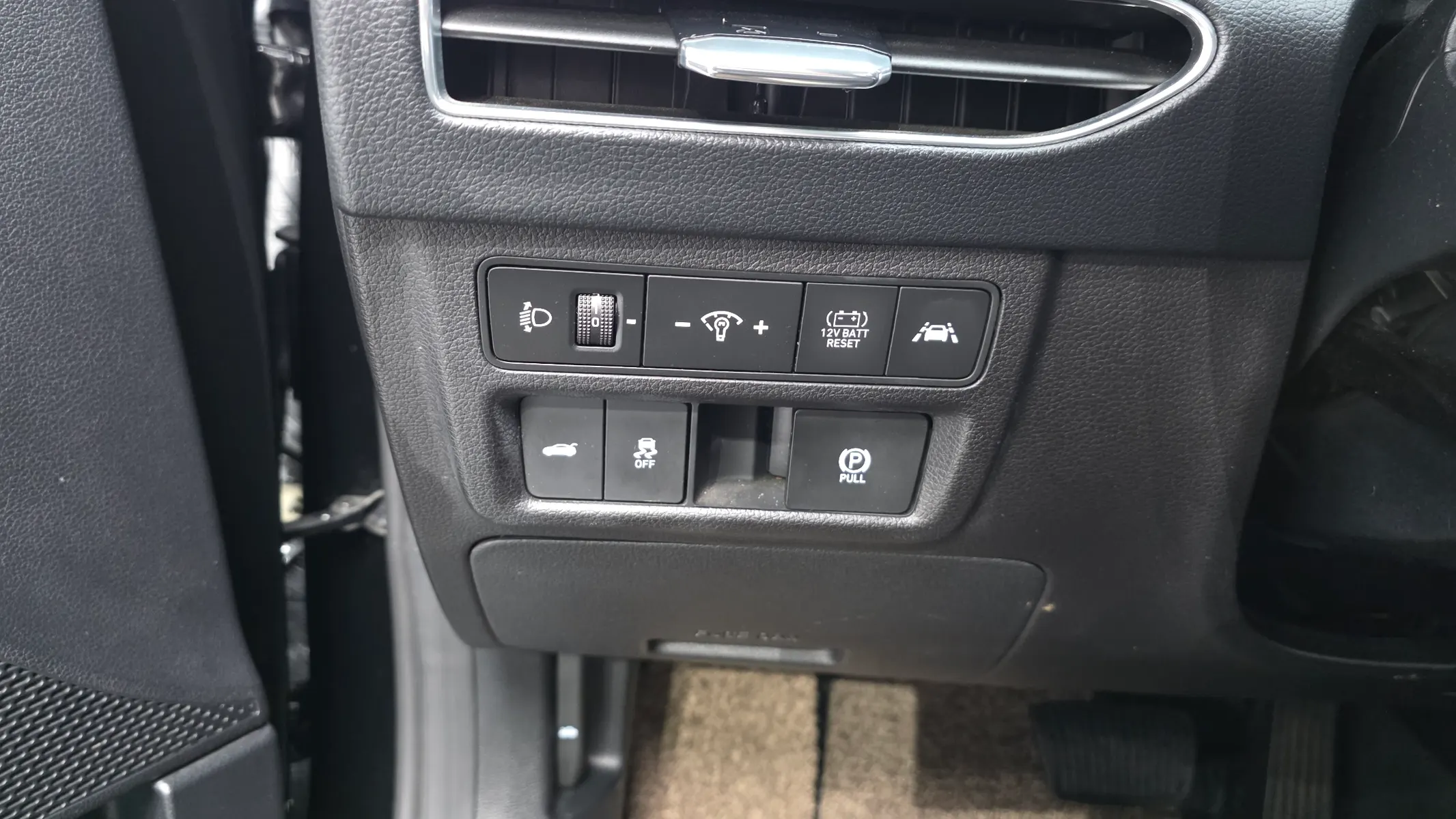 Hyundai (DN8) 2021 31/32