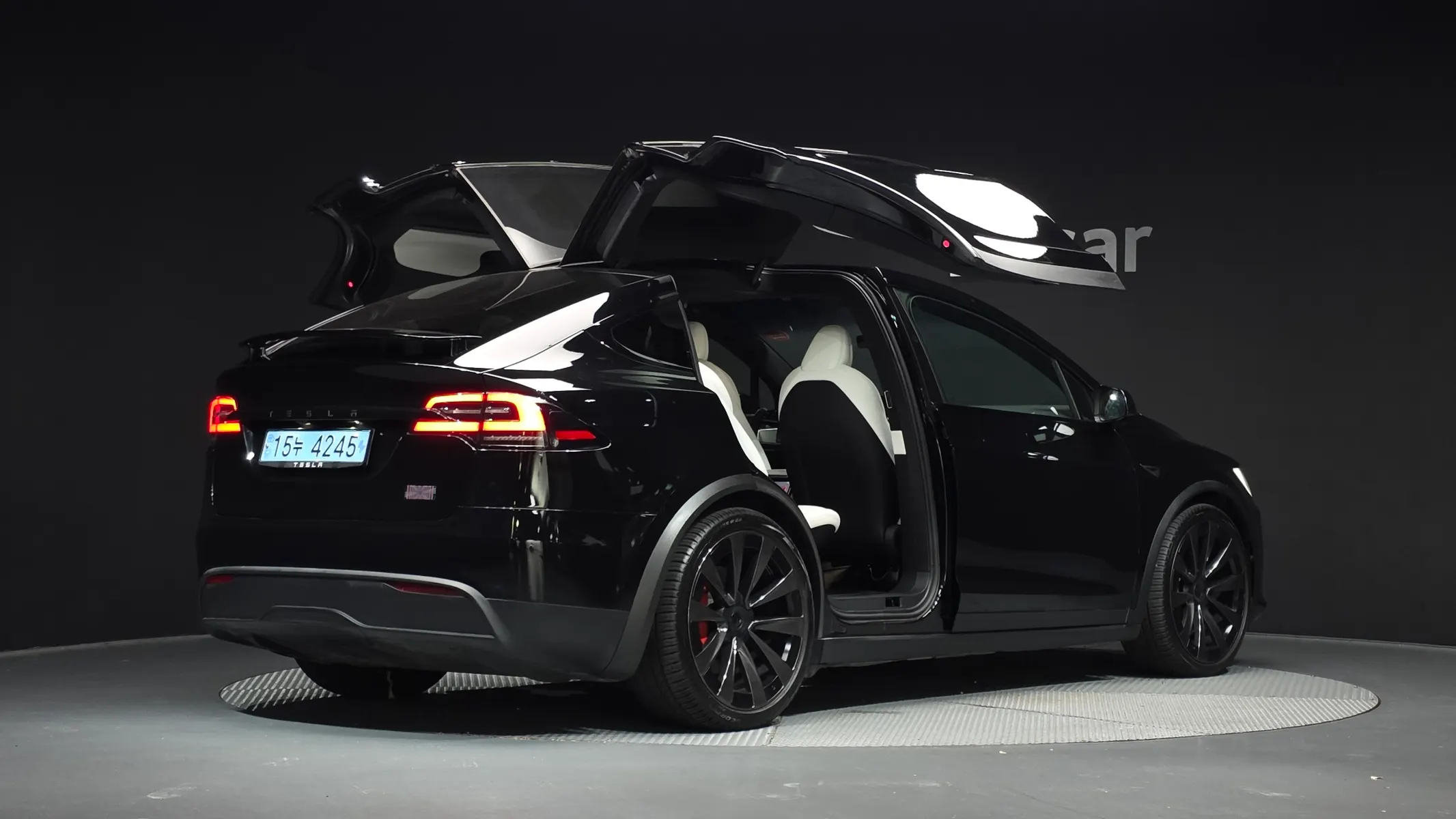 Tesla X 2023 2/32