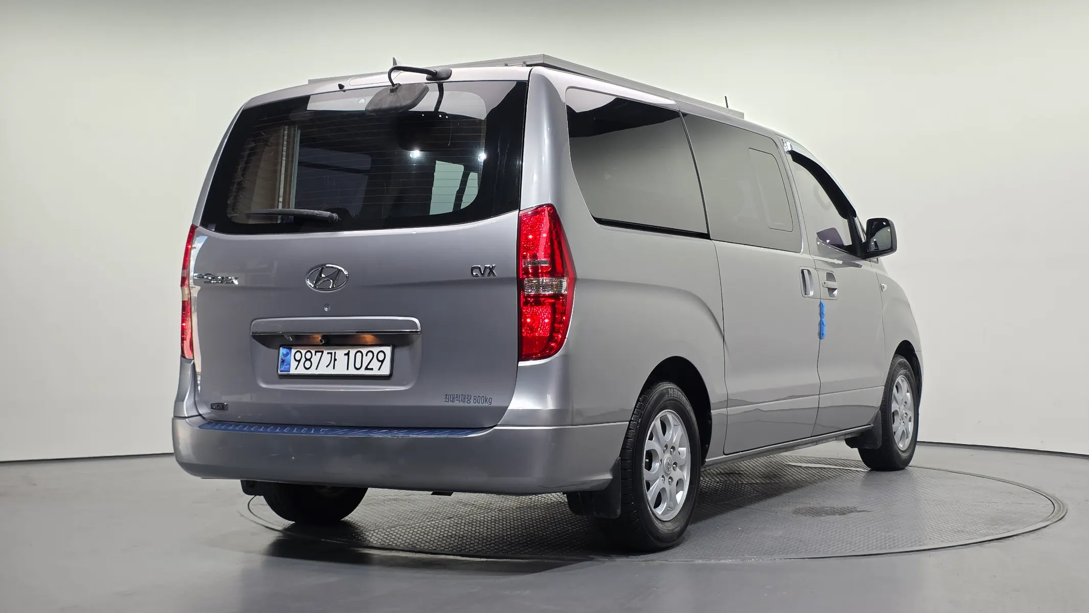 Hyundai Grand Starex 2011 2/21