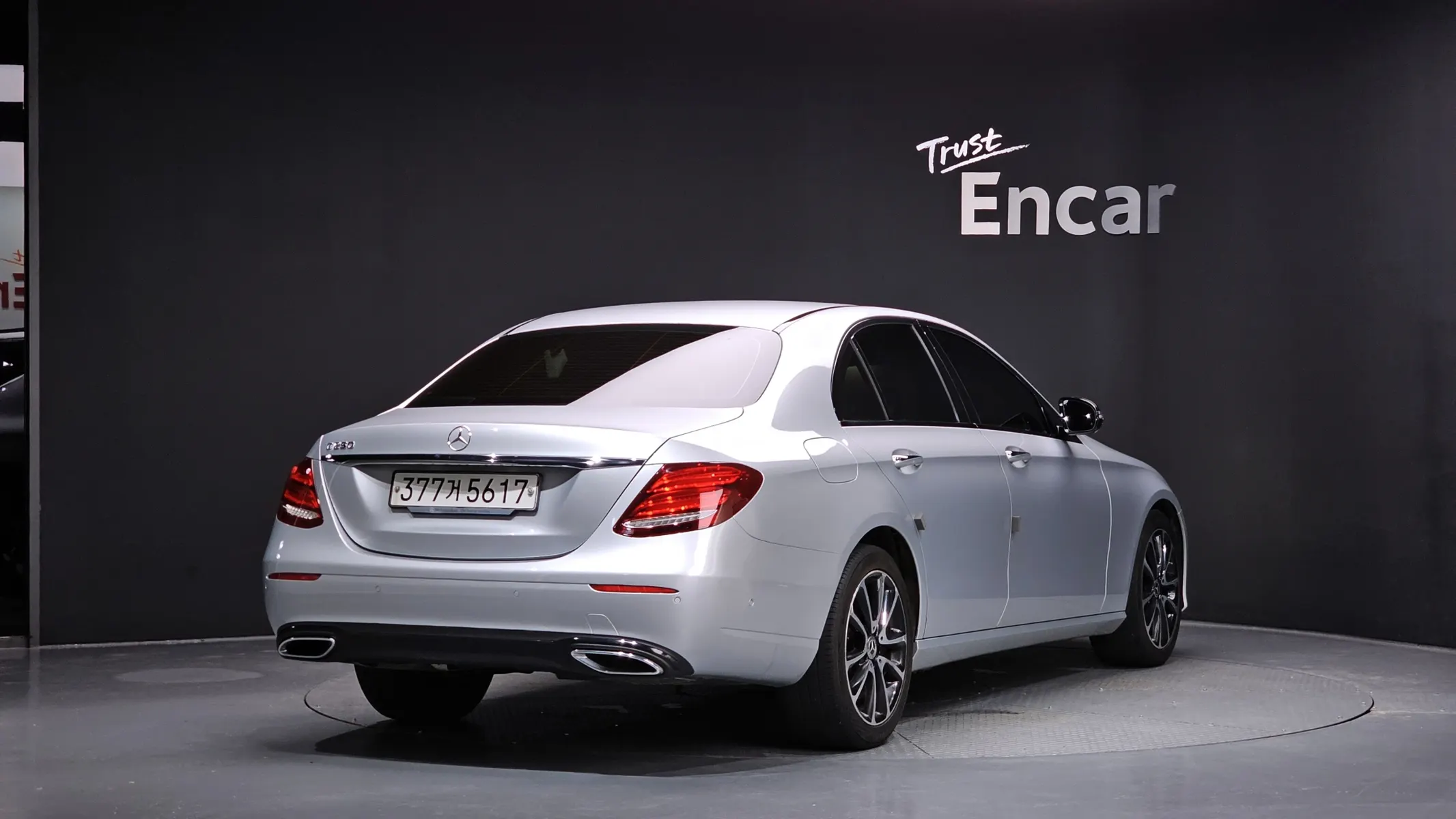 Mercedes-Benz E-Class W213 E250 2020 2/21