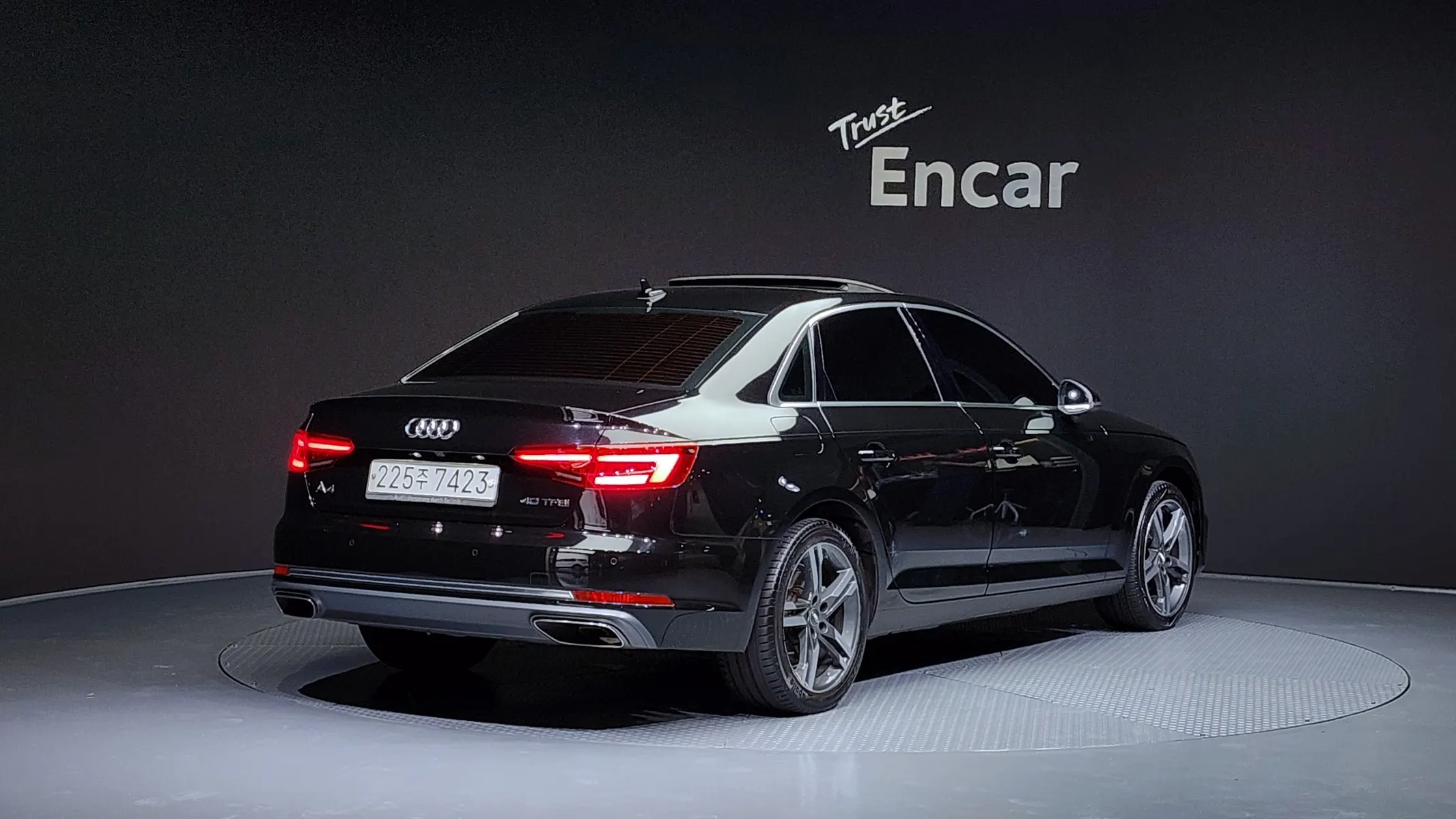 Audi A4 (B9) 40 TFSI 2019 2/21