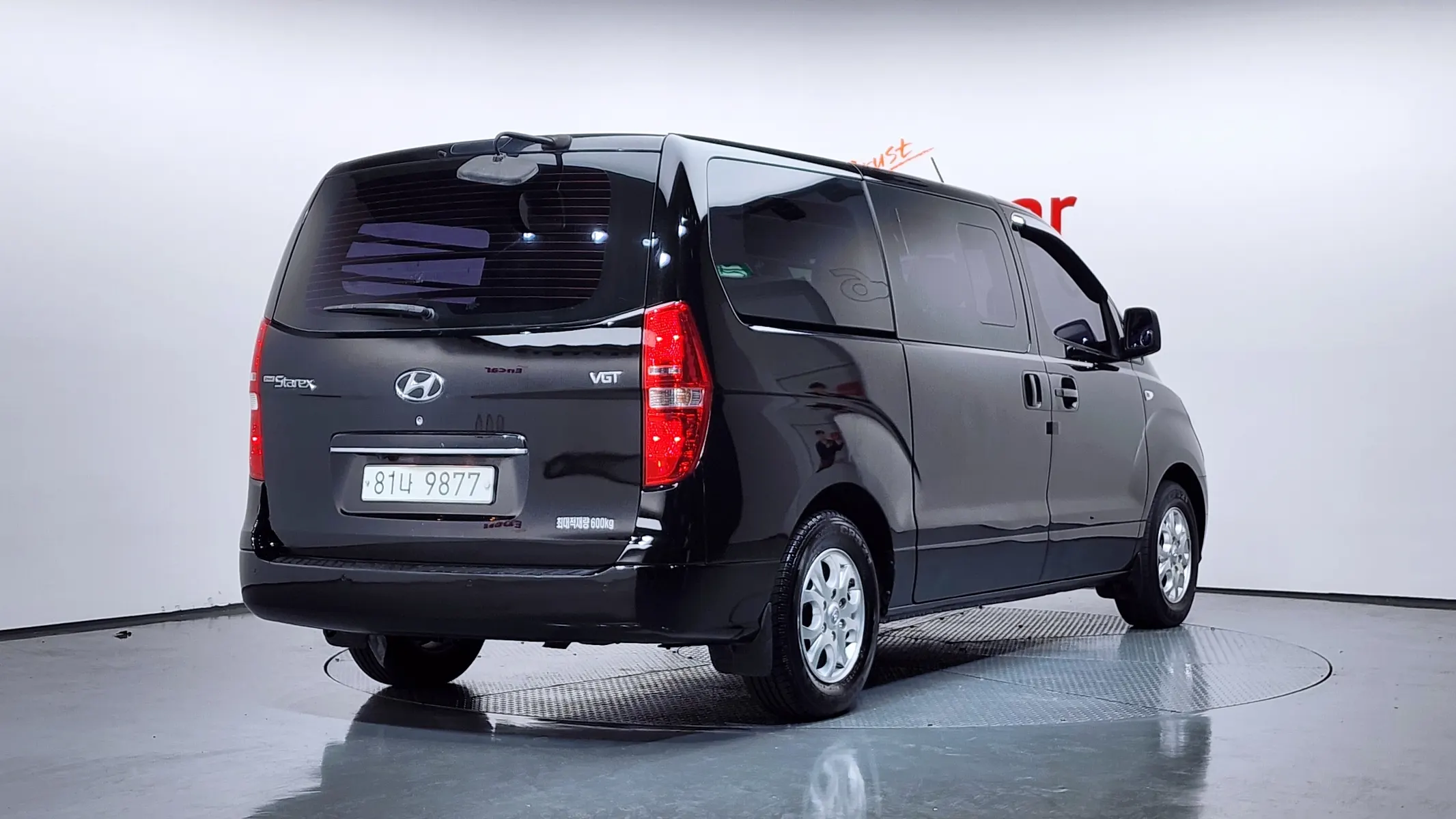 Hyundai Grand Starex 5 2015 2/21