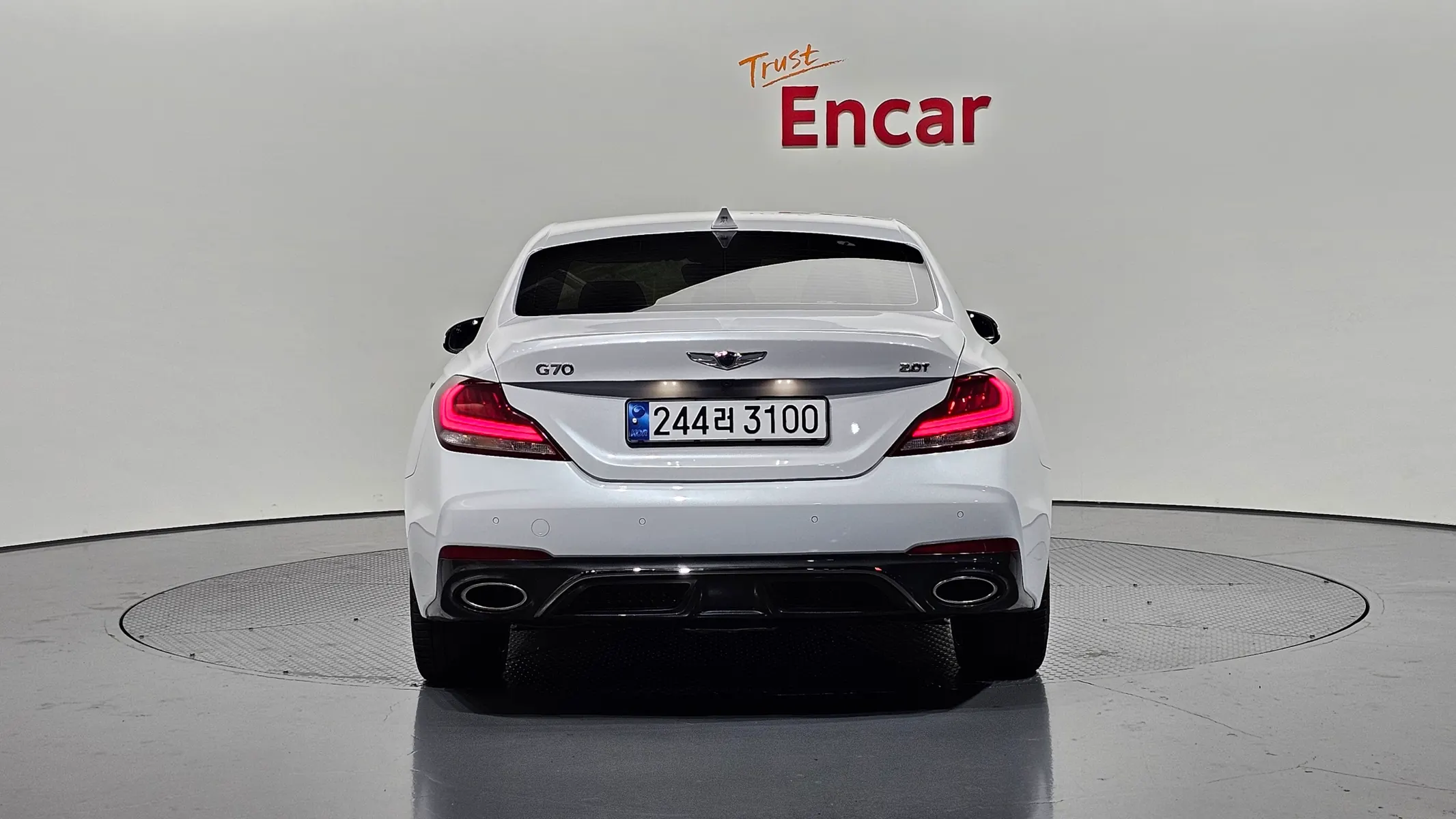 Genesis G70 2.0T 2018 3/5