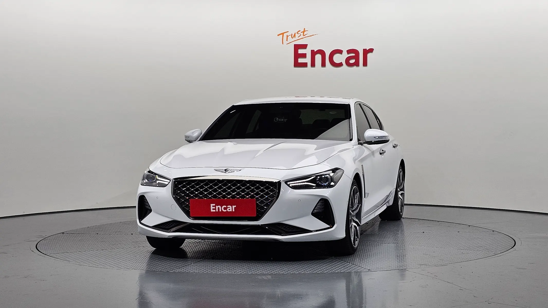 Genesis G70 2.0T 2018 2/5