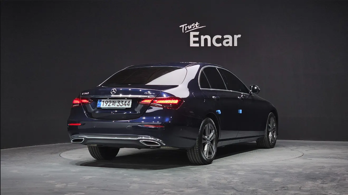 Mercedes-Benz E-Class W213 E350 4MATIC 2022 2/20