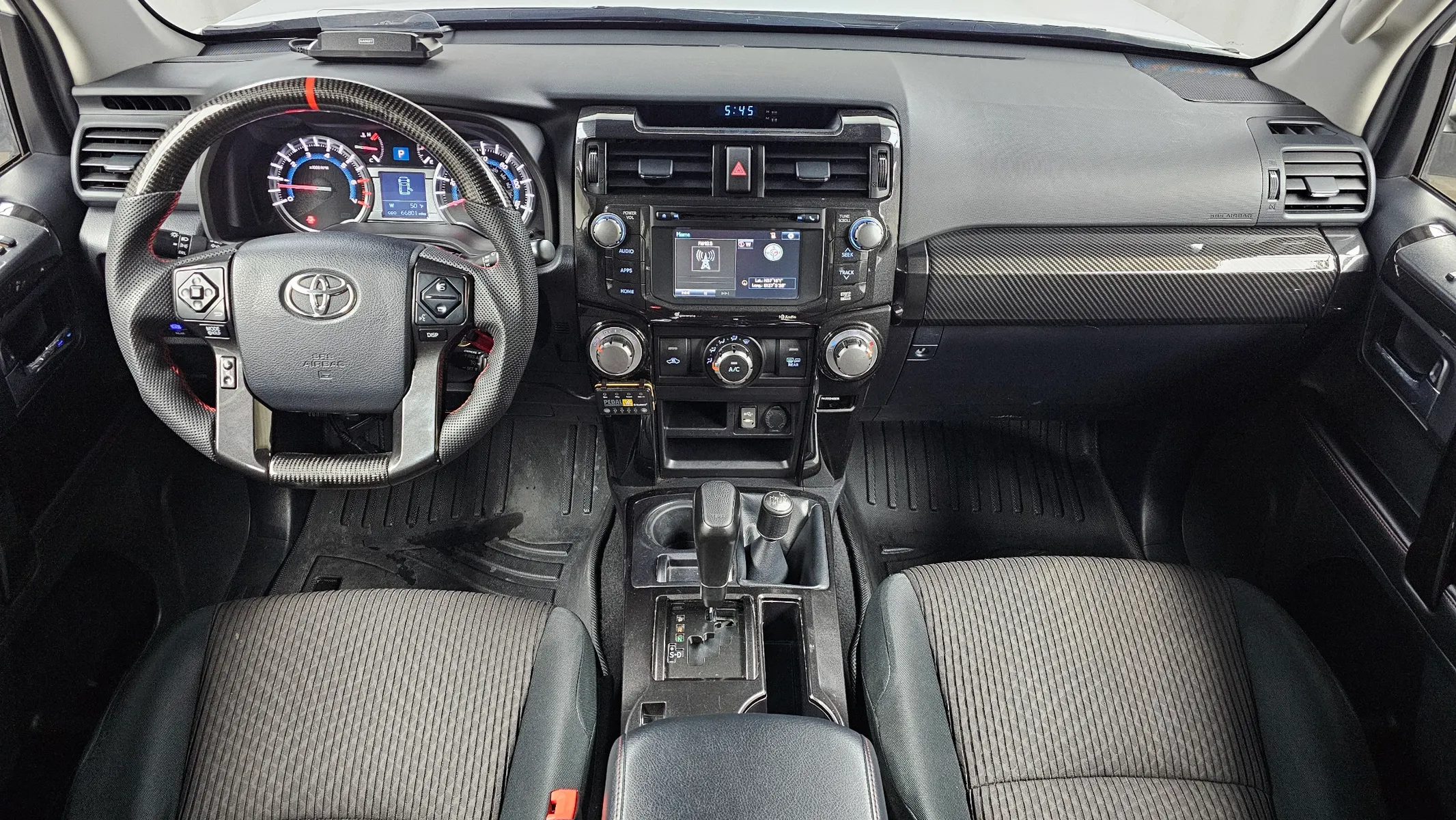 Toyota 4Runner V6 4WD SR5 2015 4/5
