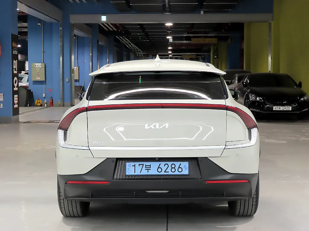 Kia EV6 2022 2/5