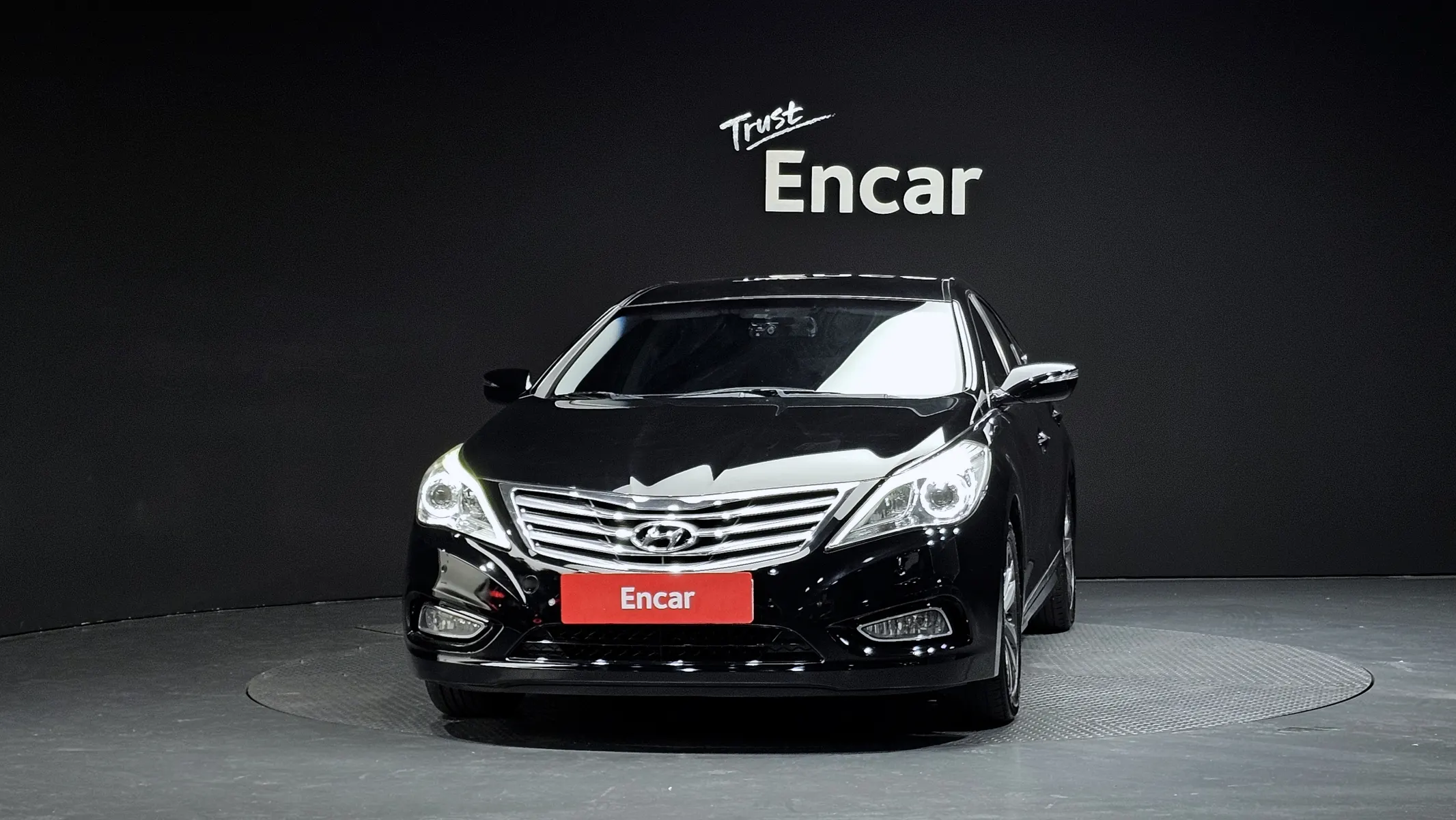 Hyundai Grandeur HG HG240 2011 2/5
