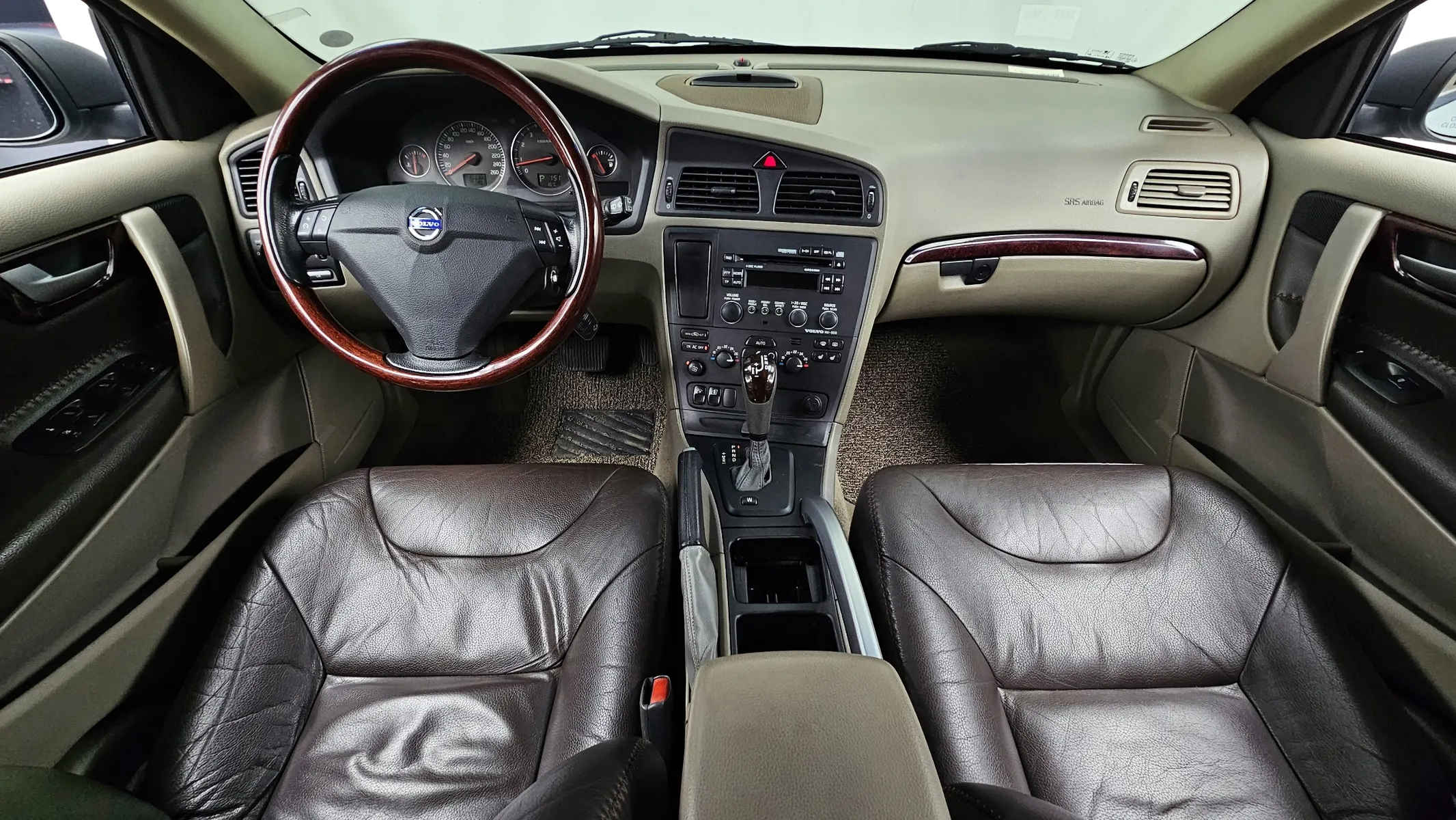 Volvo XC70 2.5T 2004 4/5