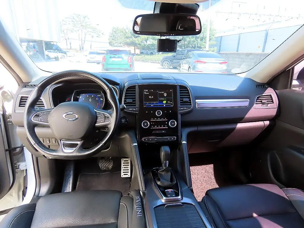 Renault Korea QM6 2WD RE 2017 4/5