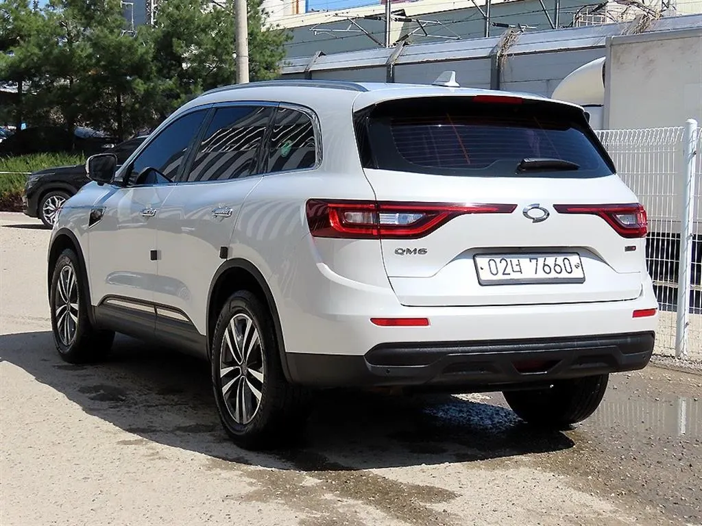 Renault Korea QM6 2WD RE 2017 2/5