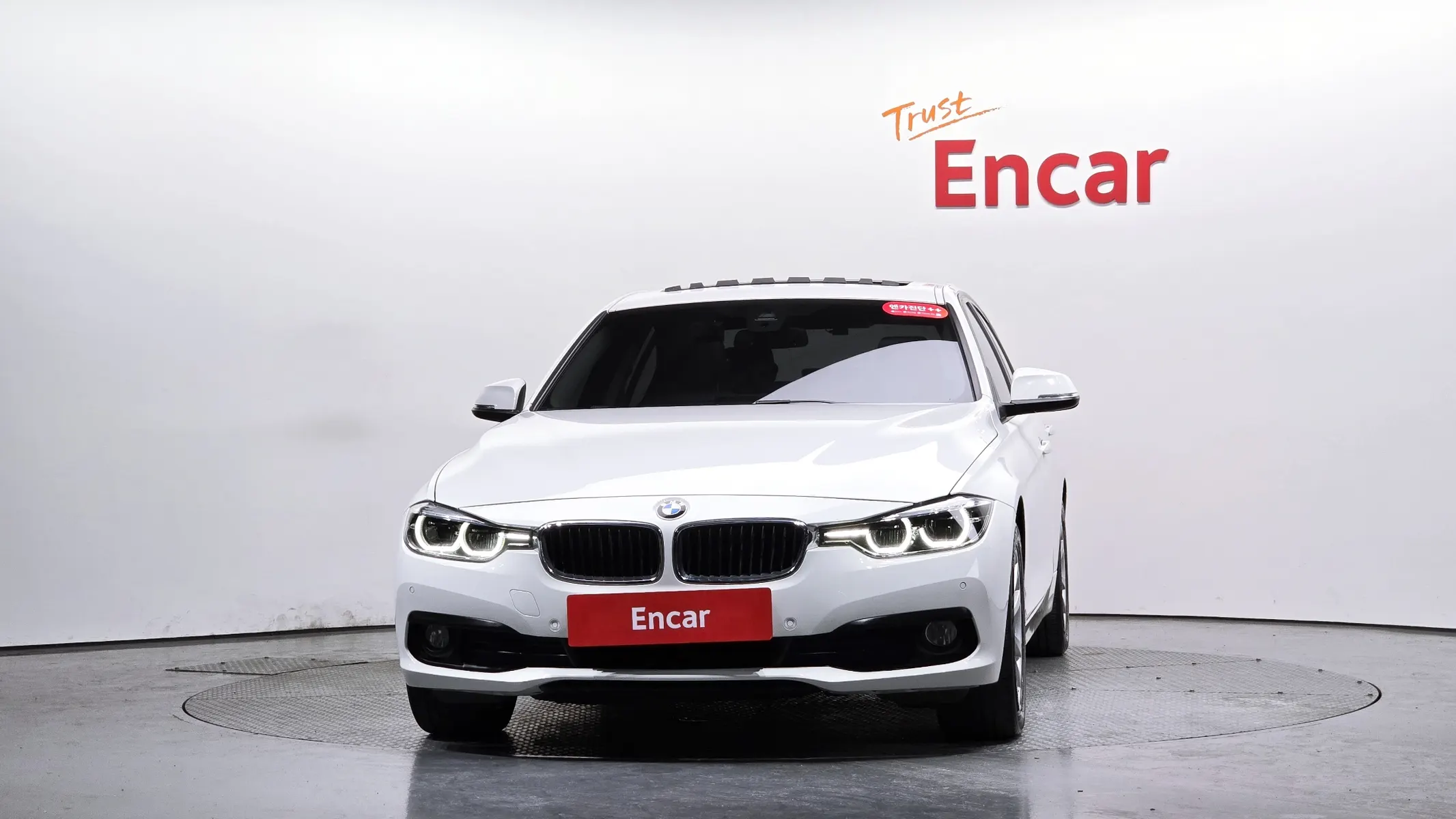 BMW 3 Series (F30) 320d 2018 2/33