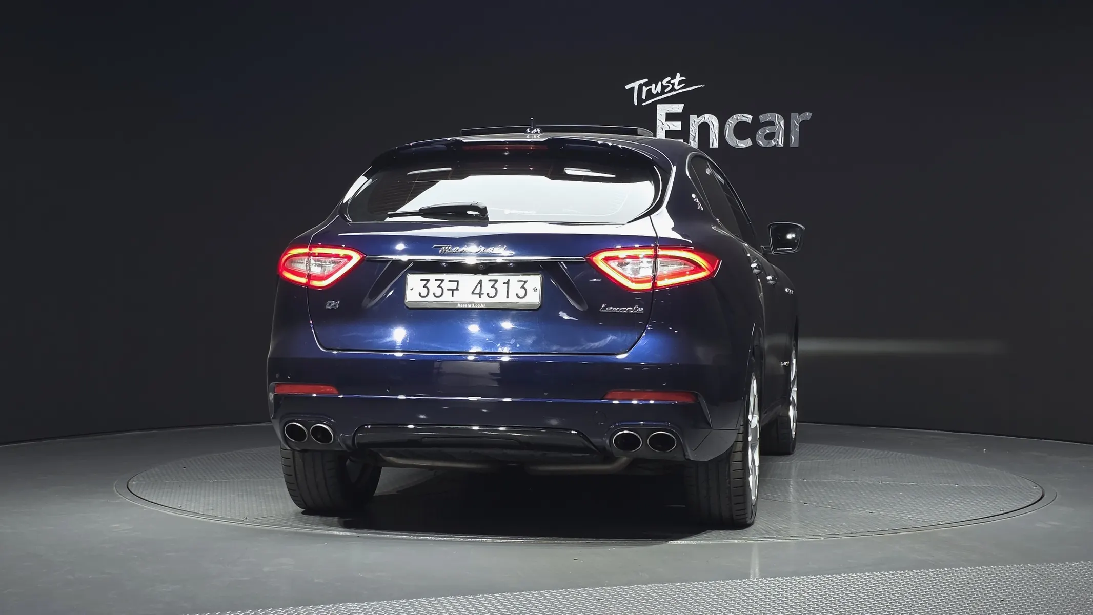 Maserati 르반떼 3.0 AWD 2018 3/5