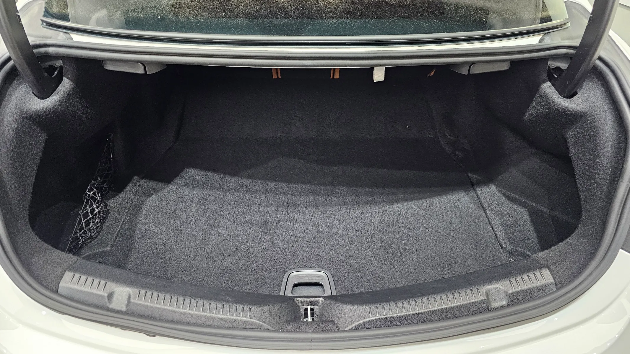 Mercedes-Benz E-Class W213 E220d 2017 31/32