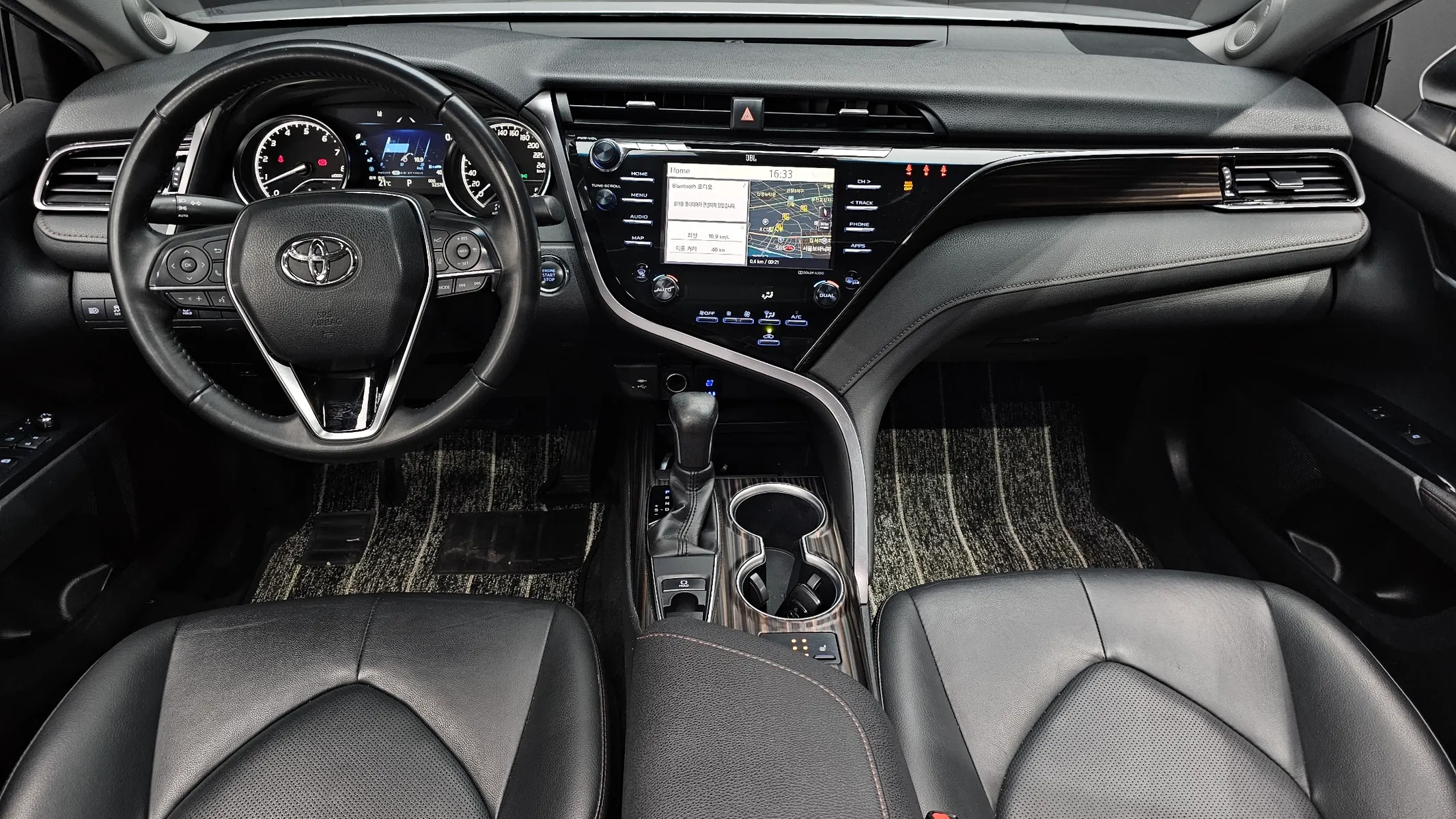 Toyota (XV70) 2.5 2018 4/5