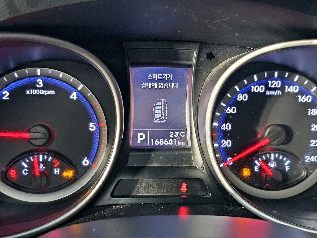 Hyundai DM (e-VGT) 2.0 2WD 2013 4/5