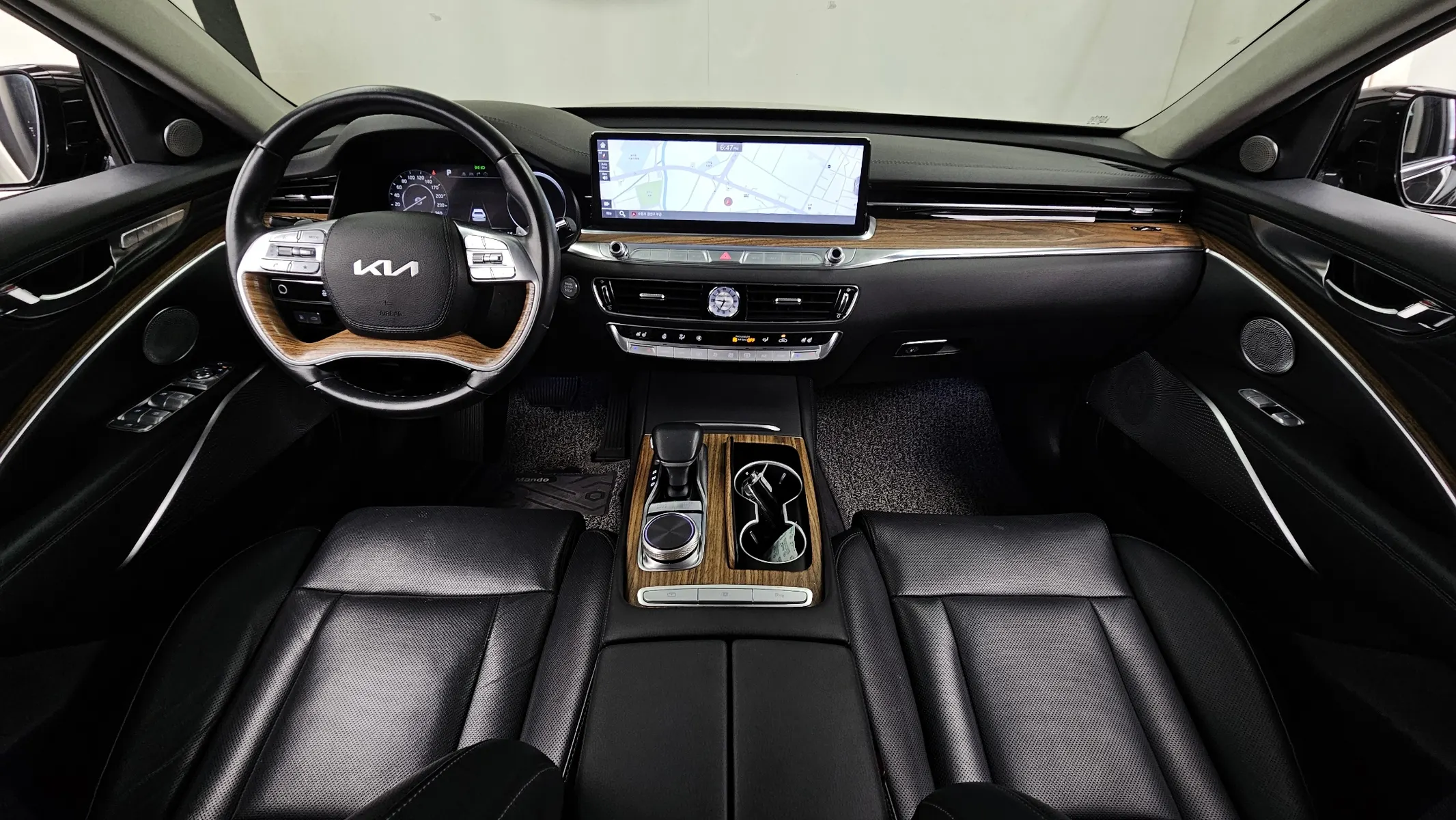 Kia K9 2 3.8 GDI AWD 2022 4/5