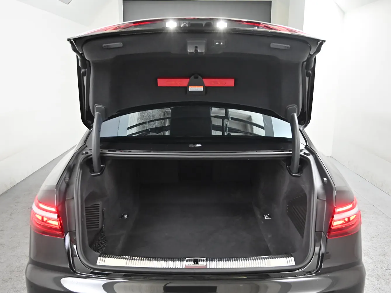 Audi A8 (D5) 50 TDI LWB 2023 20/21
