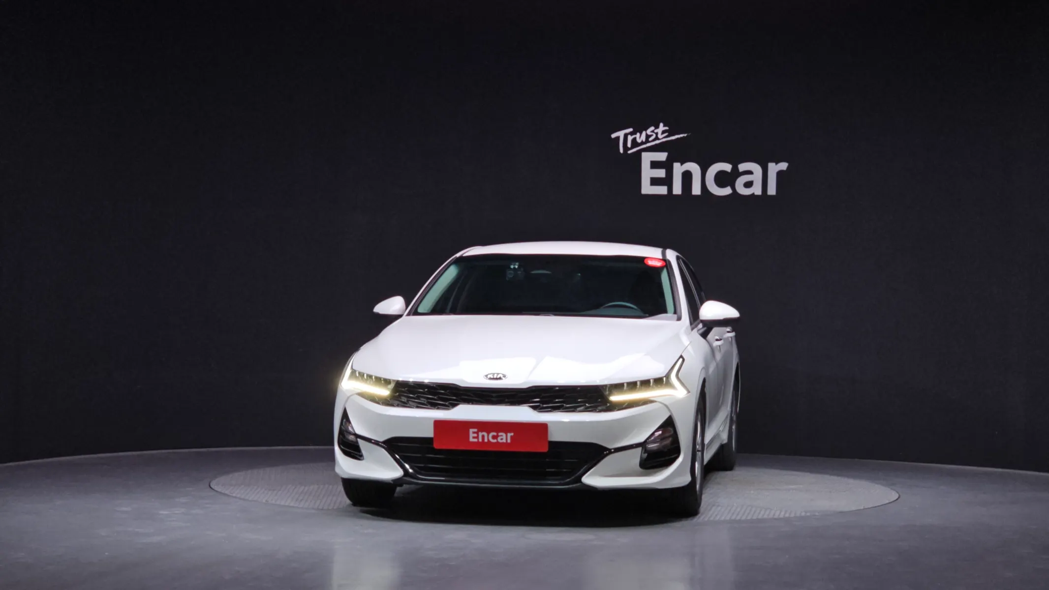 Kia K5 3 2.0 LPI() 2020 2/5