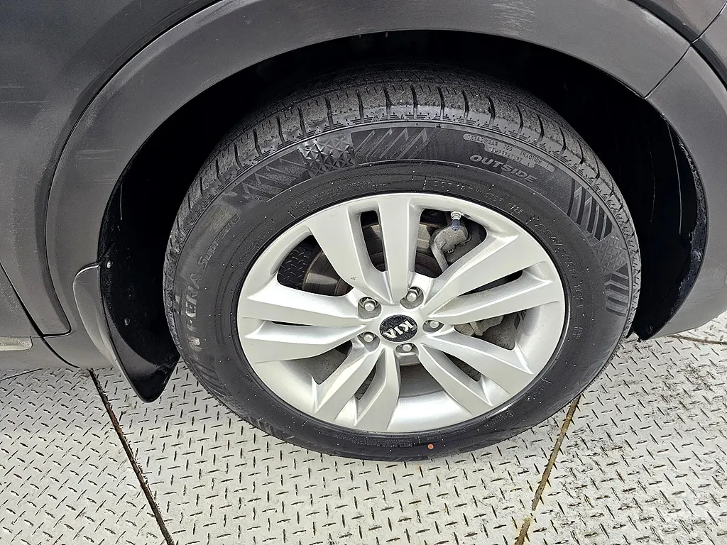 Kia Sorento 2.0 2WD 2015 20/21