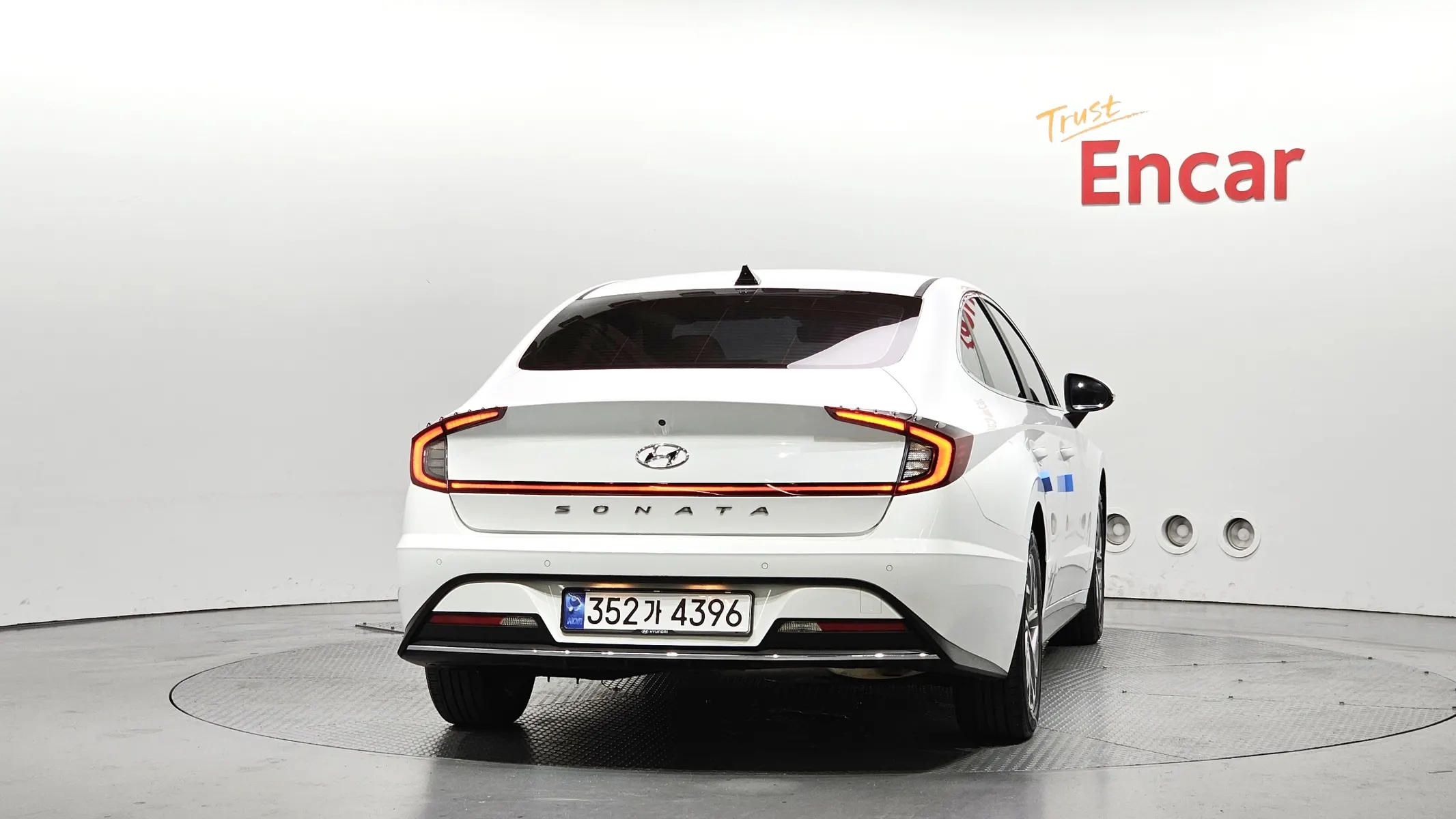Hyundai (DN8) 2.0 LPG 2022 3/5