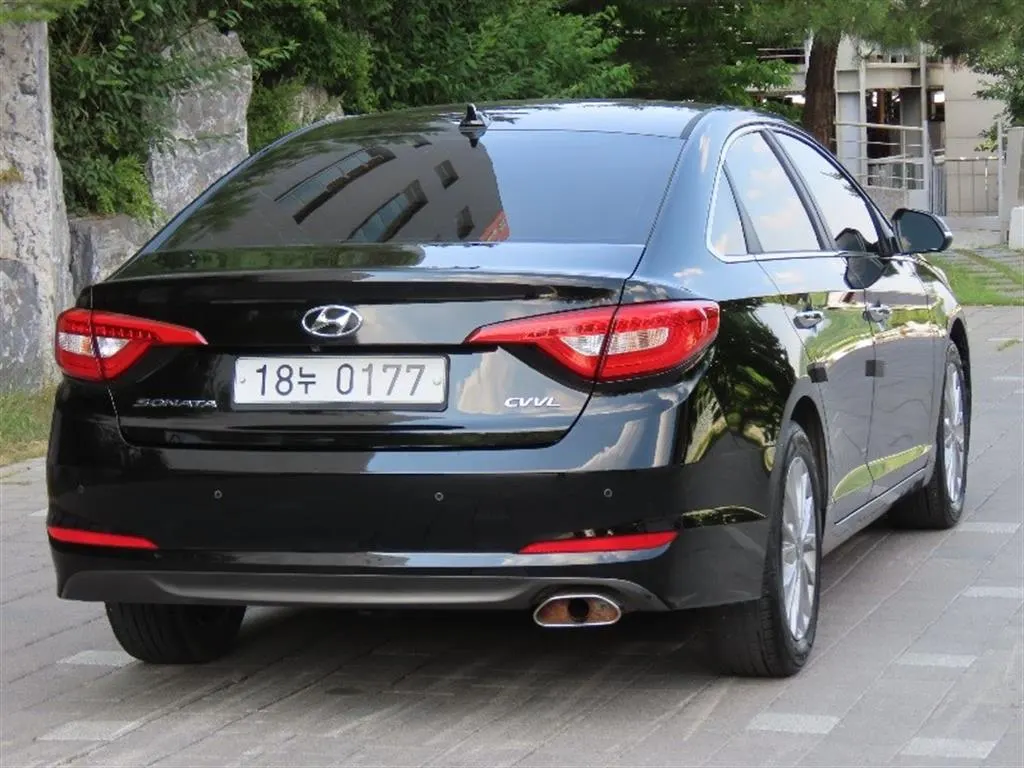 Hyundai LF 2.0 2016 2/5