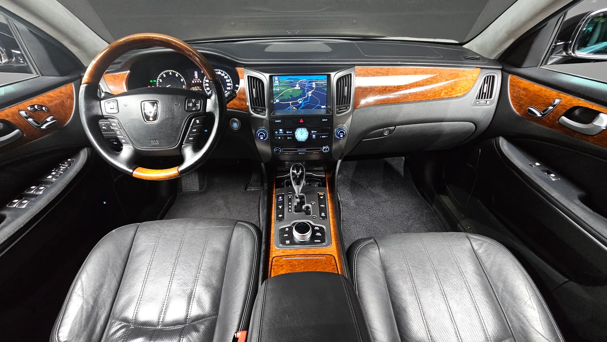 Hyundai () VL500 2012 4/5