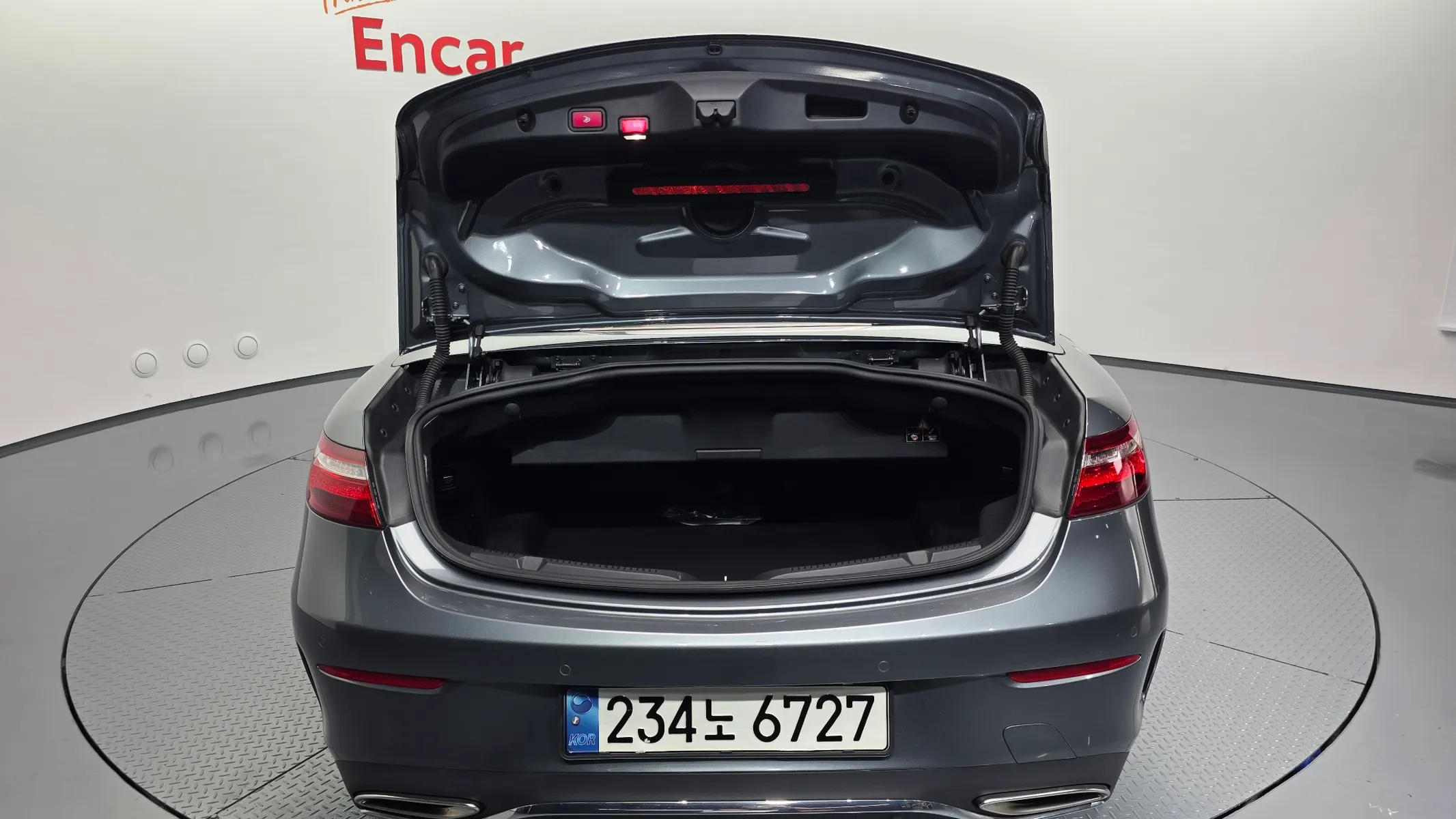 Mercedes-Benz E-Class W213 E400 2018 32/33