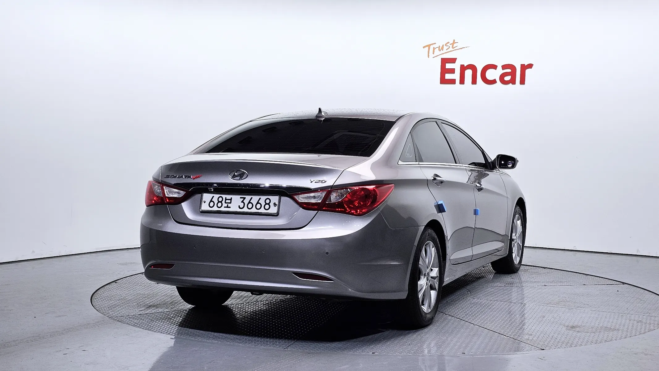 Hyundai YF Y20 2011 2/21