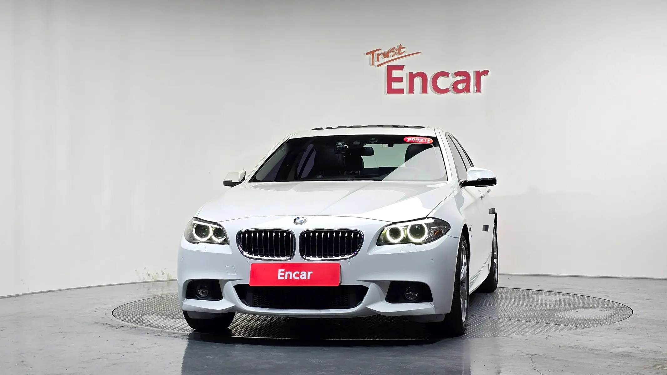 BMW 5 Series (F10) 528i M 2016 3/34