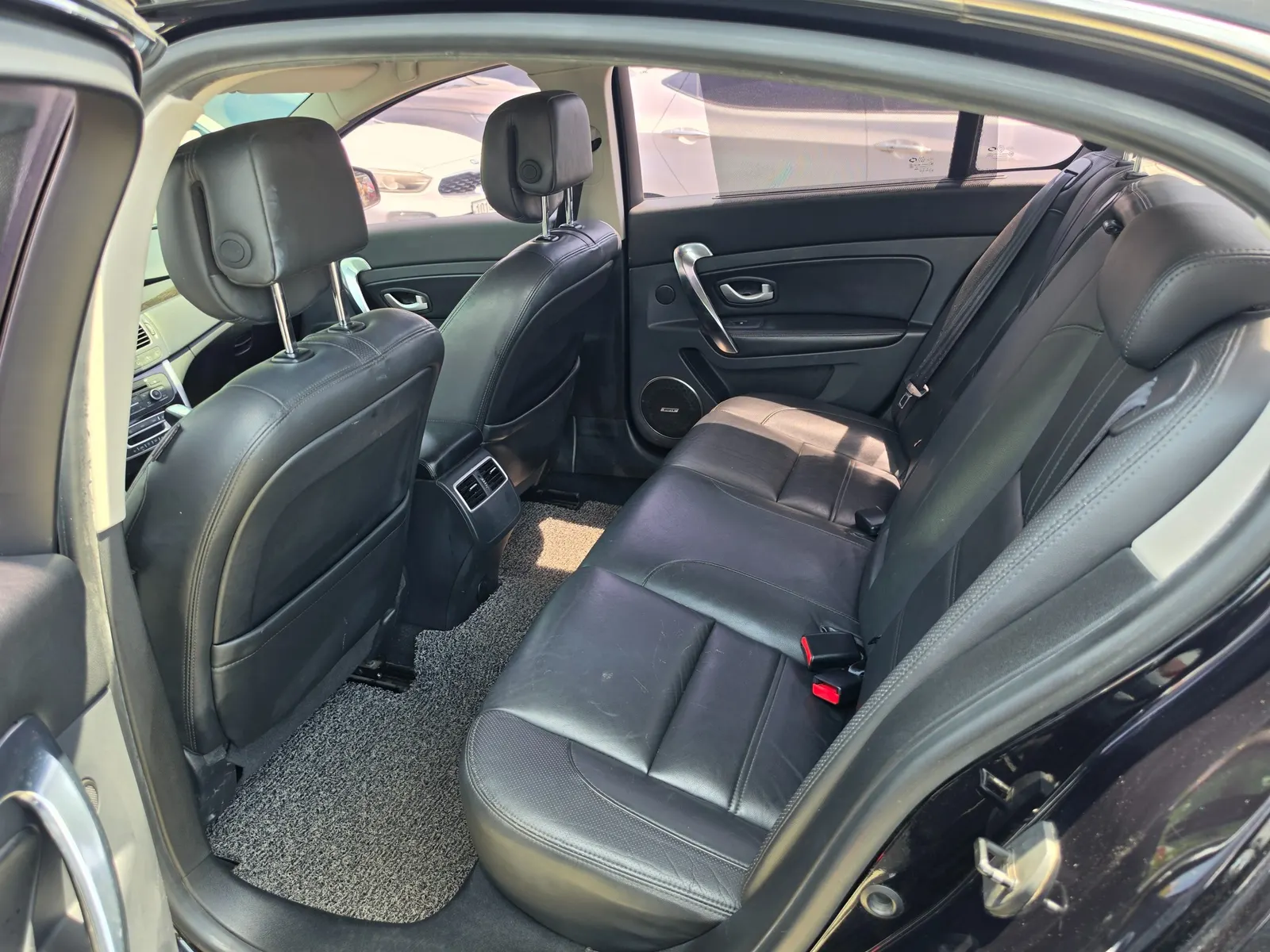 Renault Korea SM5 LPLi RE 2013 4/5