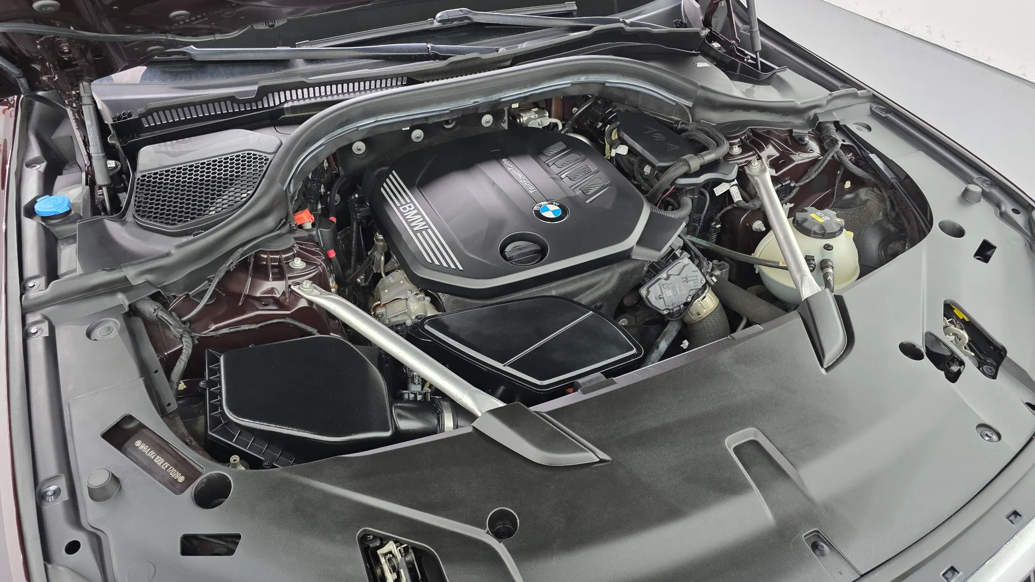 BMW 6 Series GT (G32) 620d xDrive M 2020 30/31