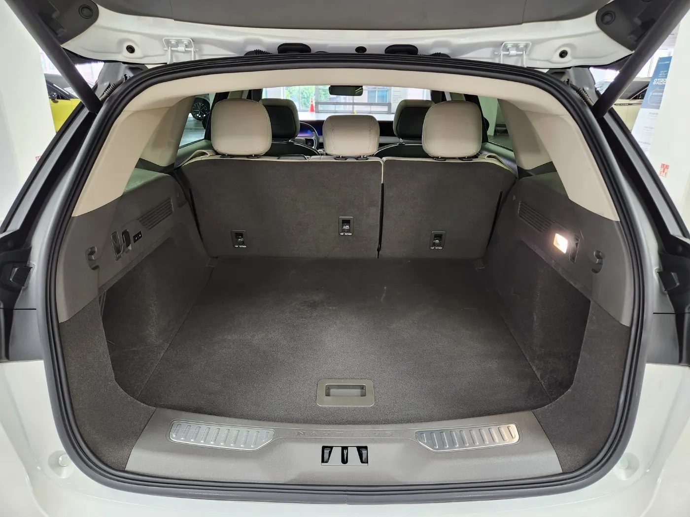 Lincoln 2 2.0 AWD 2023 20/21