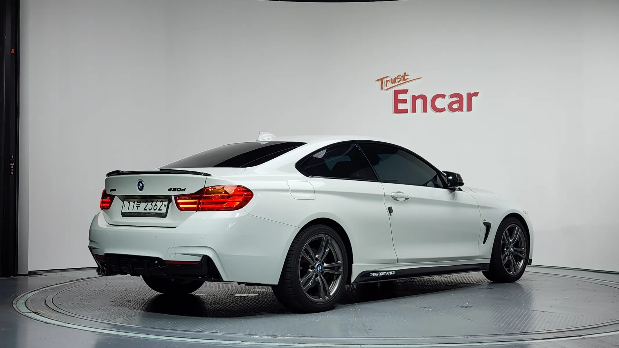 BMW 4 Series (F32) 420d M 2015 2/34